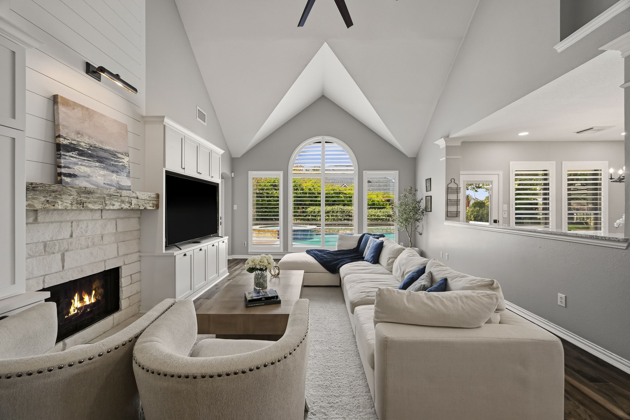5702 Misty Island Court Property Photo 13