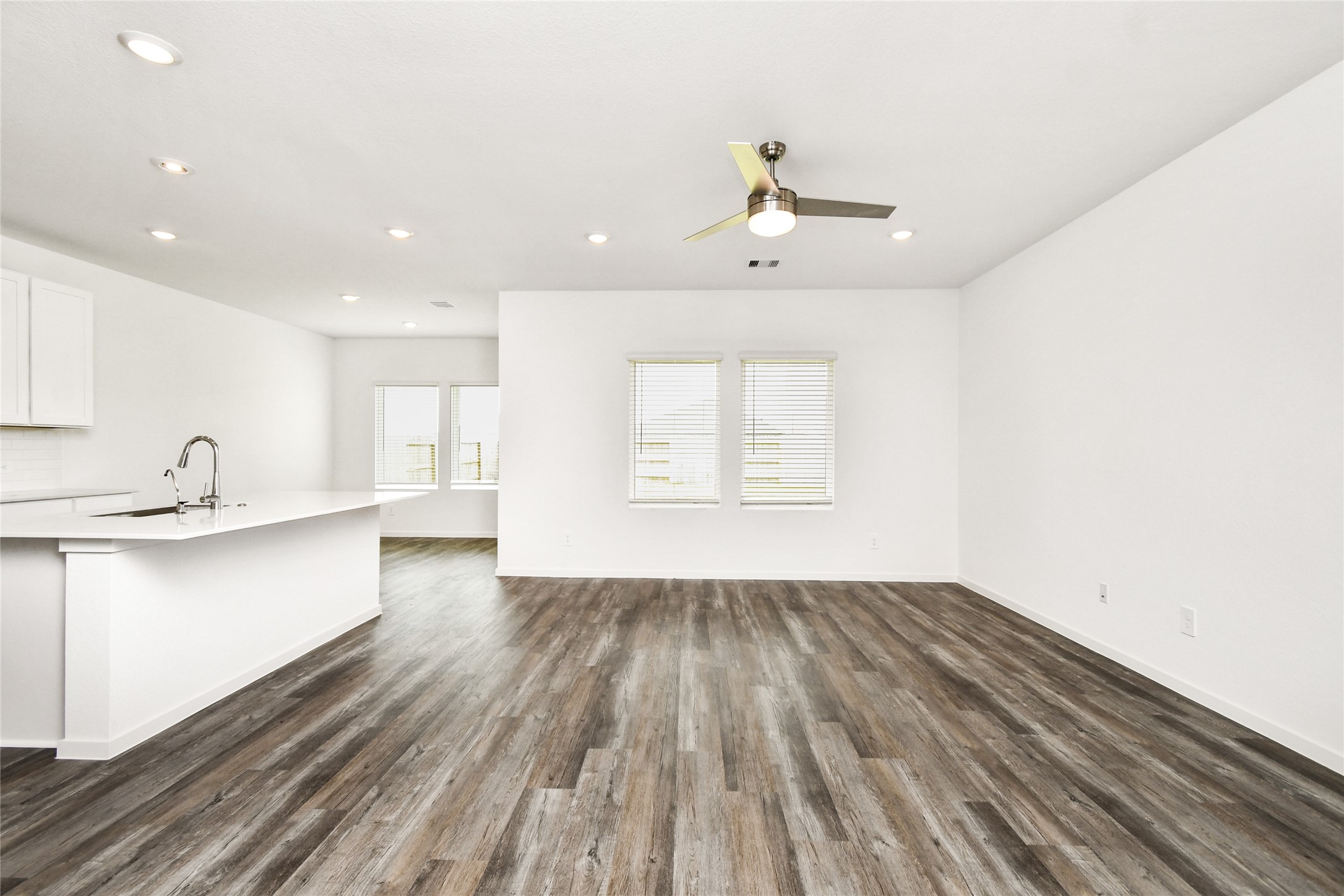 27607 Hudson Sands Lane Property Photo 9
