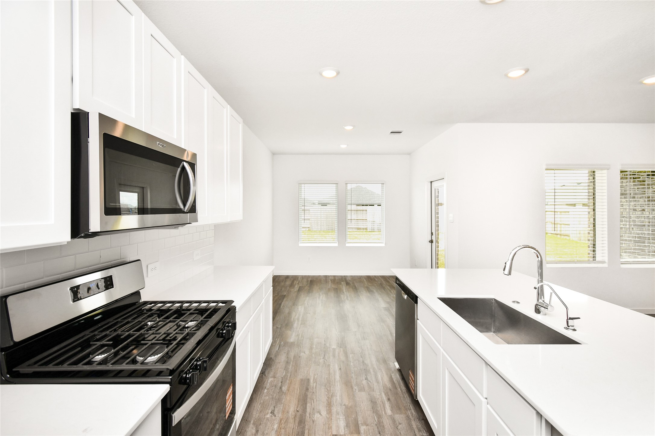 27607 Hudson Sands Lane Property Photo 10