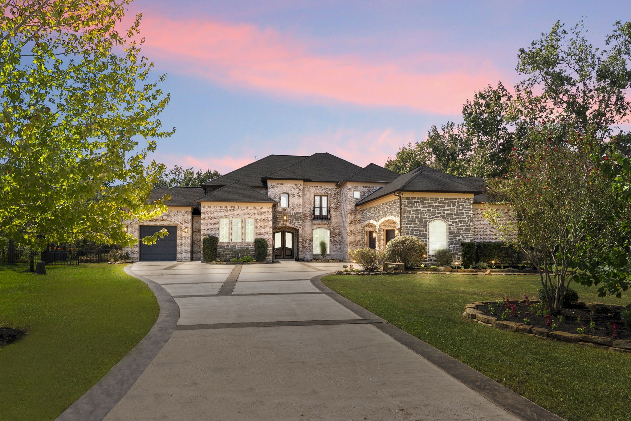 27507 Hunter Creek Court Property Photo 1