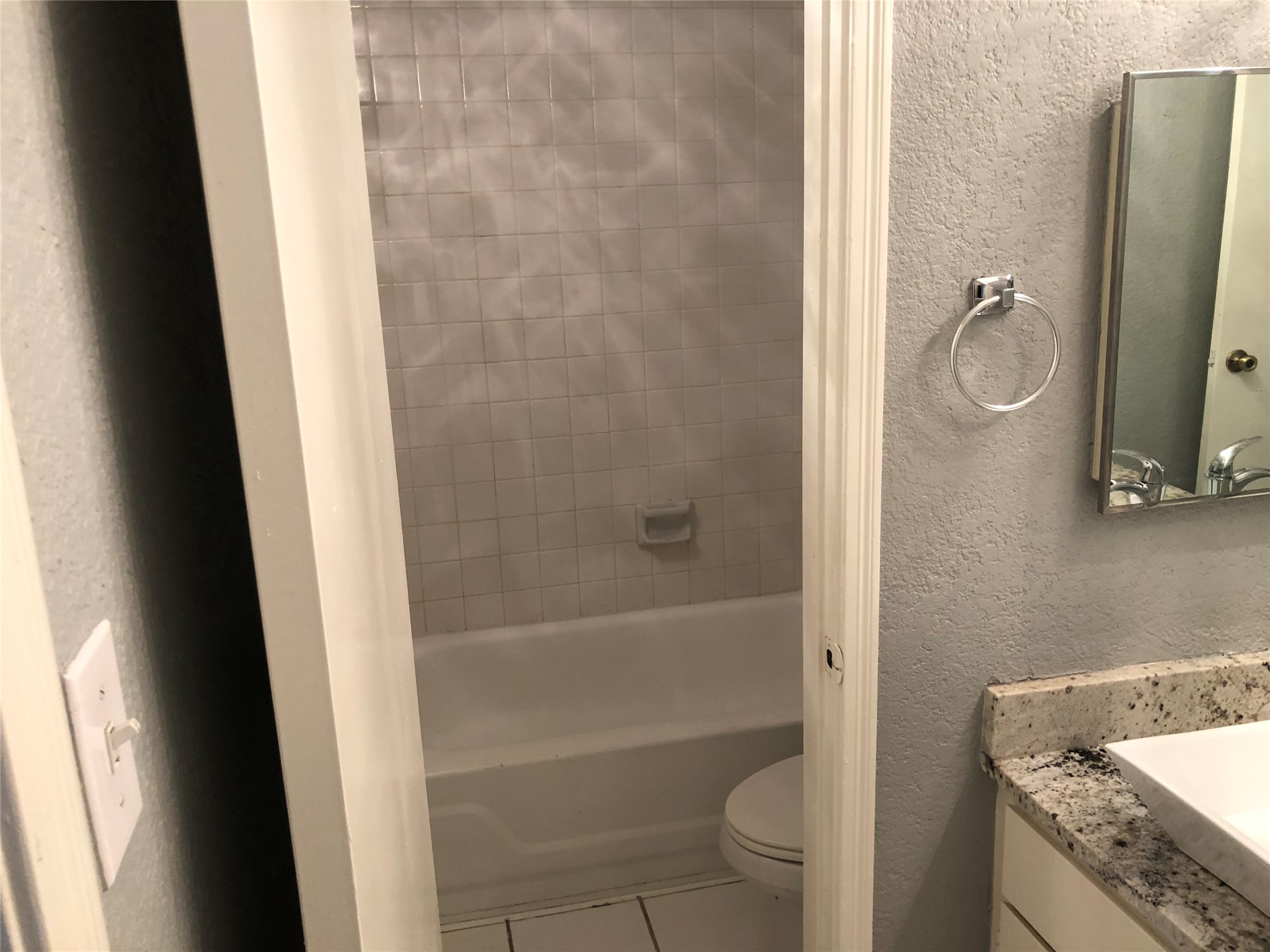 10615 Briar Forest Drive 107 Property Photo 12