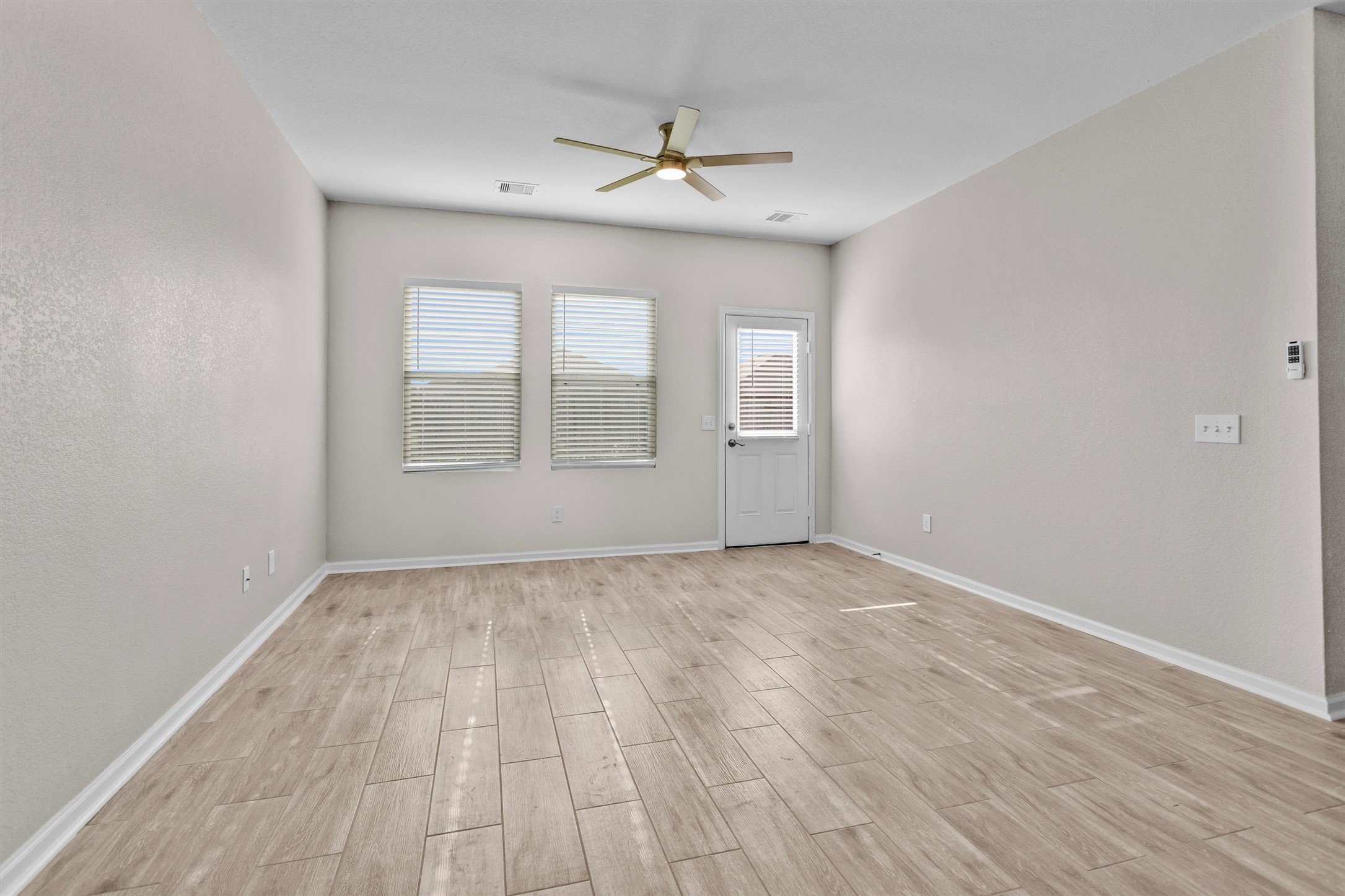 1028 White Birch Lane Property Photo 6