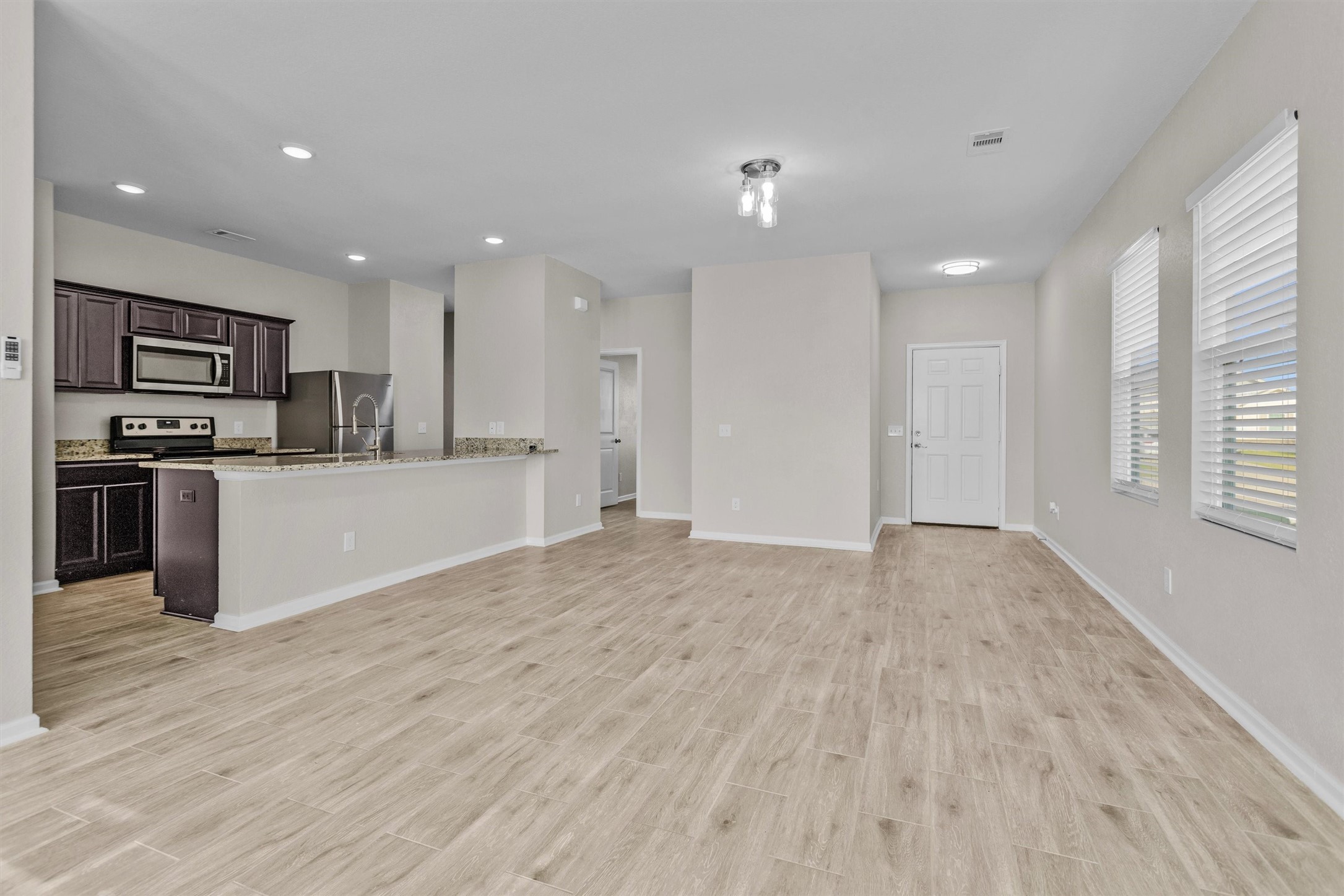 1028 White Birch Lane Property Photo 7