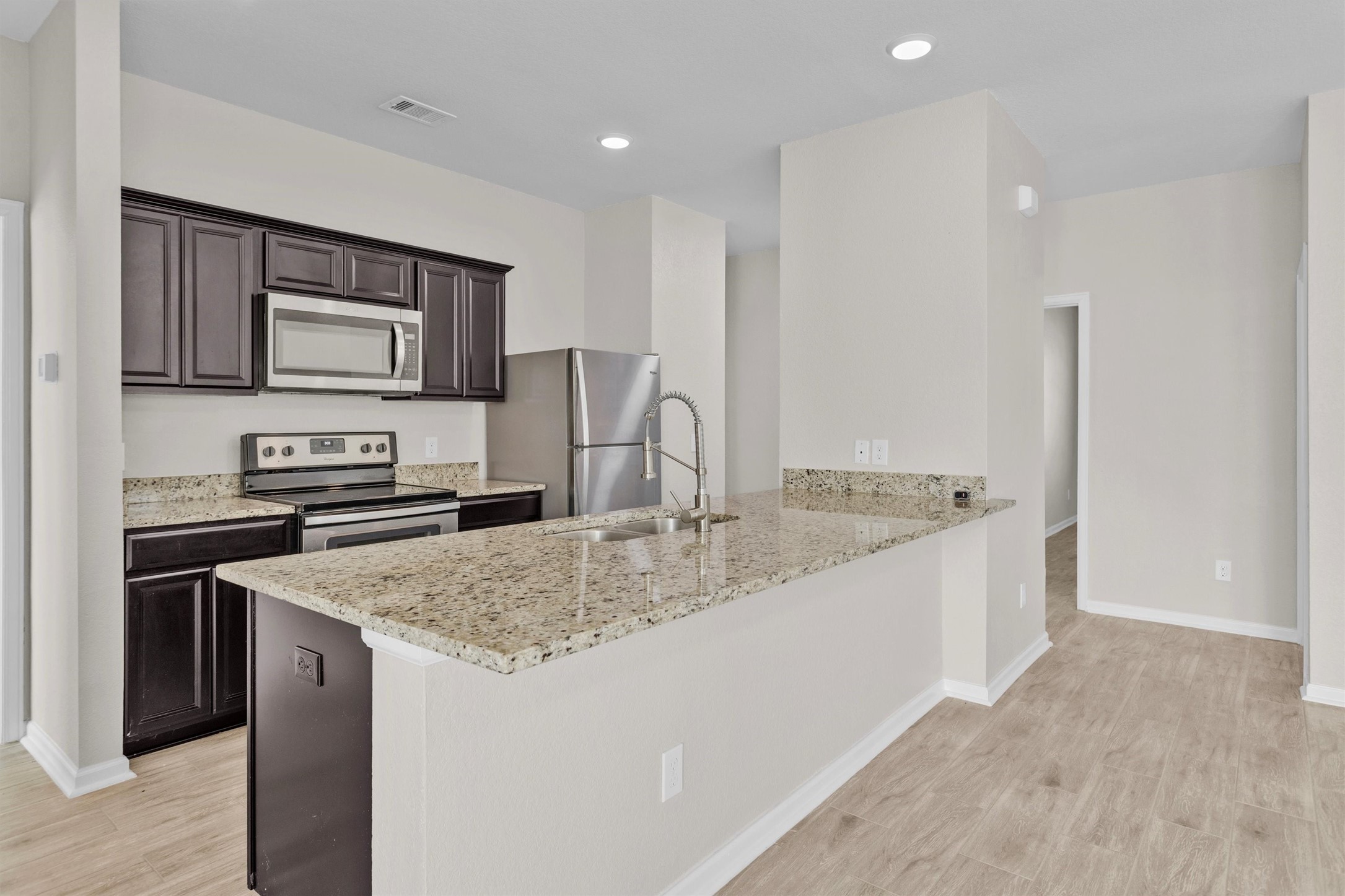 1028 White Birch Lane Property Photo 9