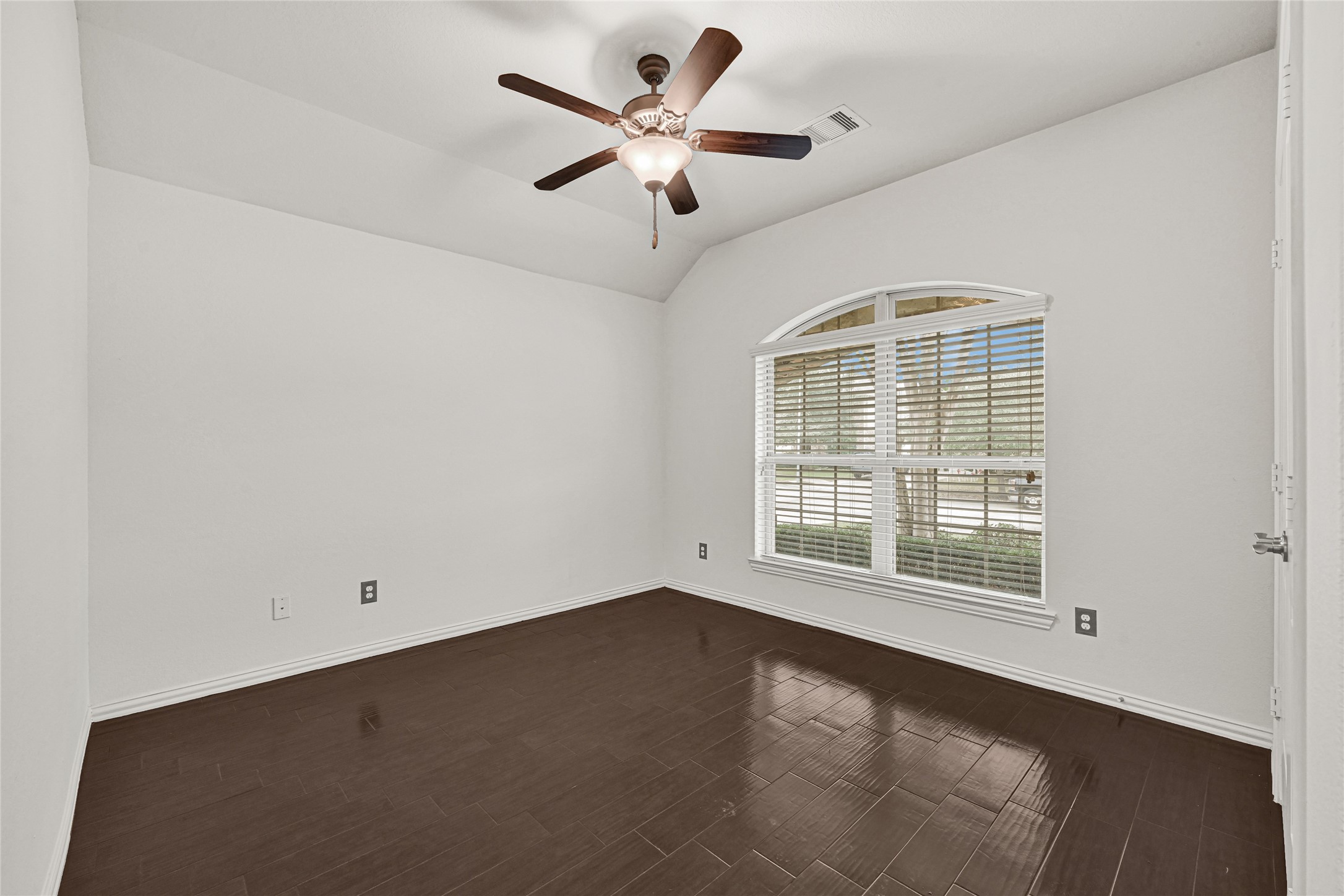 20731 Blue Flagstone Lane Property Photo 12