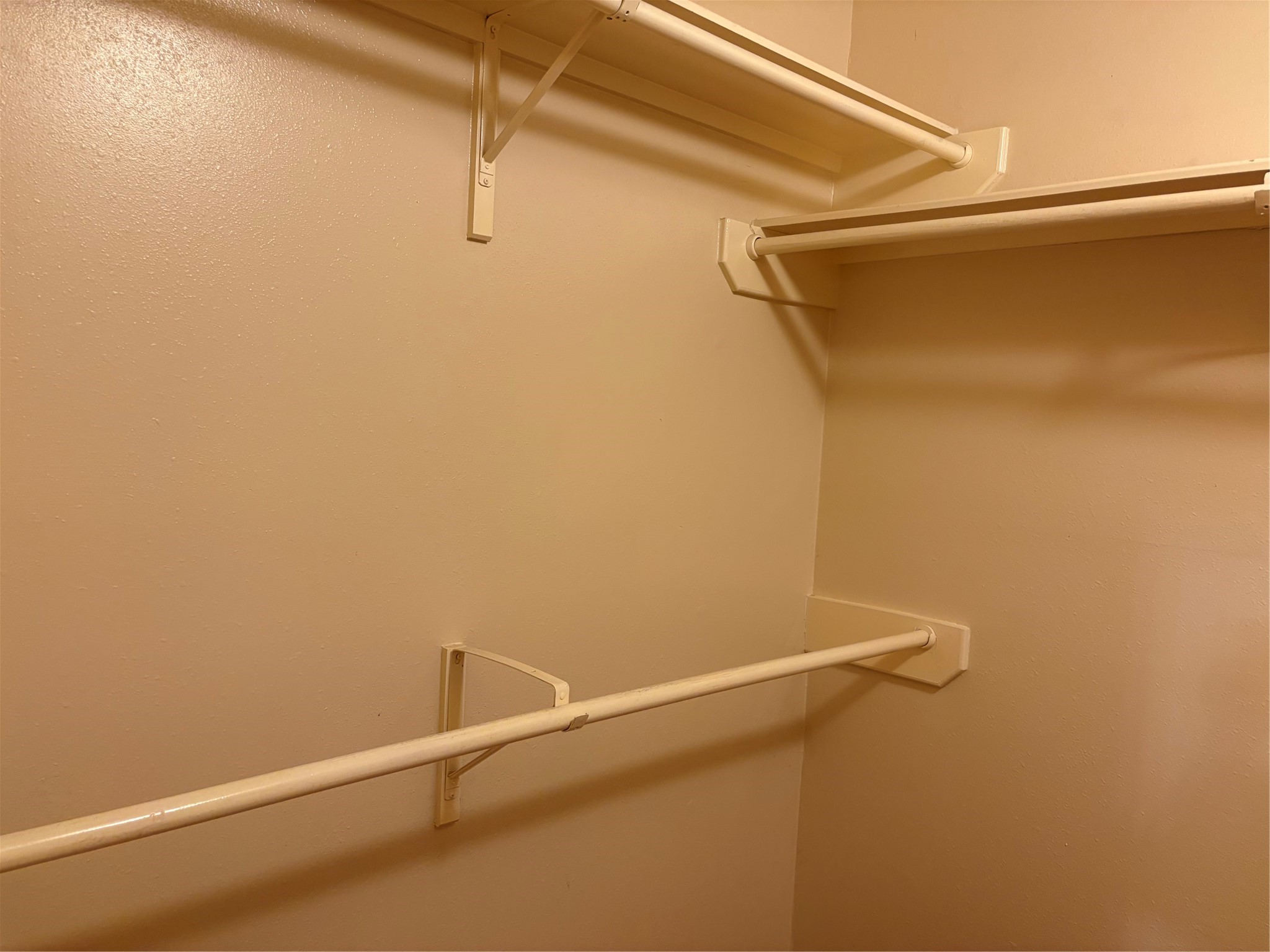 5026 Aquagate Drive Property Photo 12