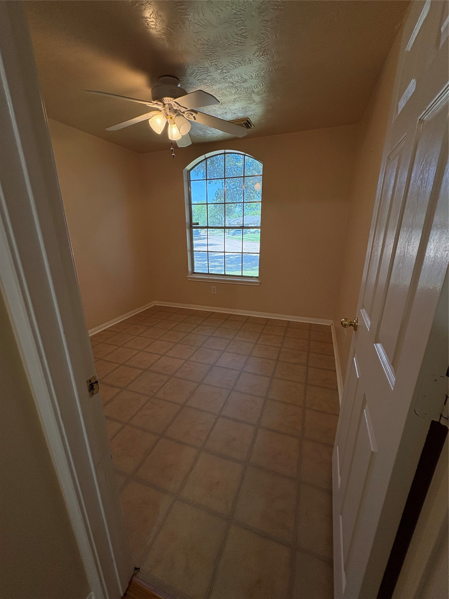 5026 Aquagate Drive Property Photo 13