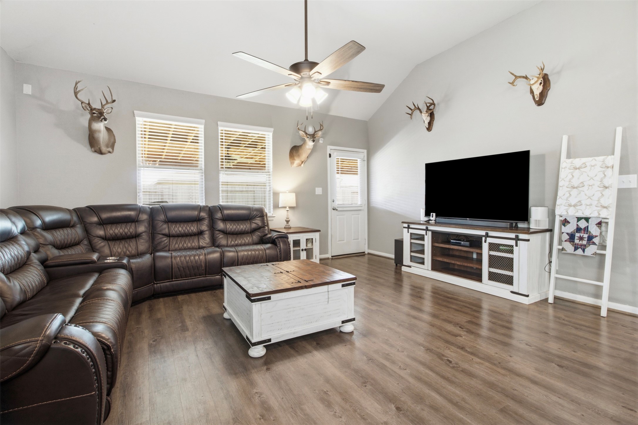 411 Walnut Branch Drive Property Photo 4