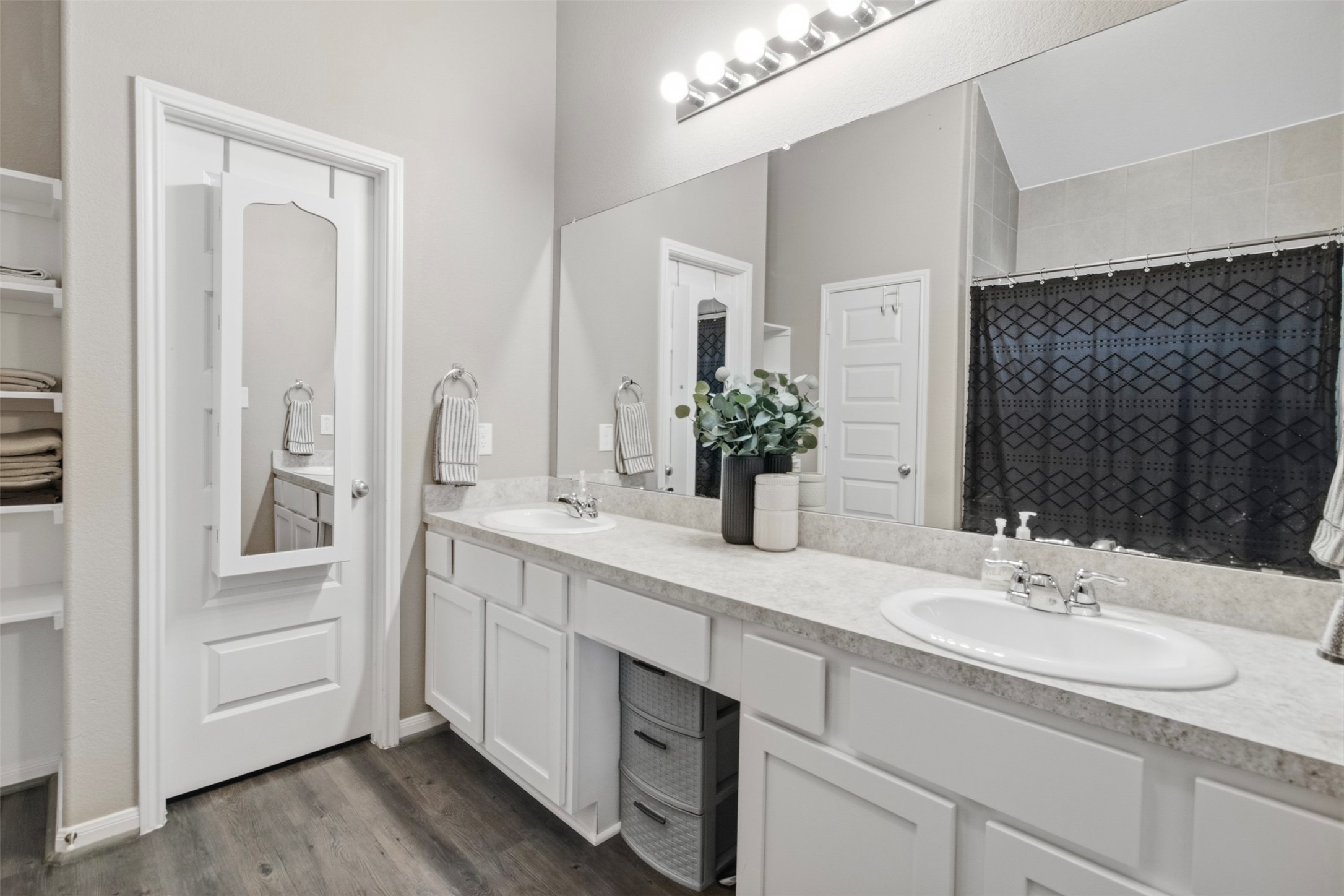 411 Walnut Branch Drive Property Photo 16