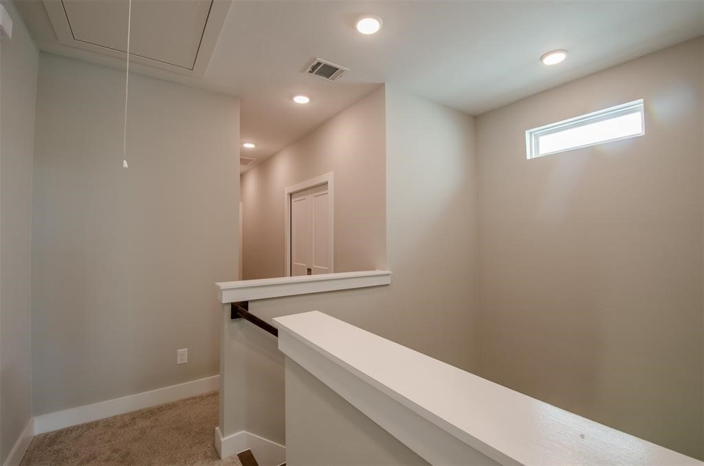 4507 Whitney Park Way Property Photo 5