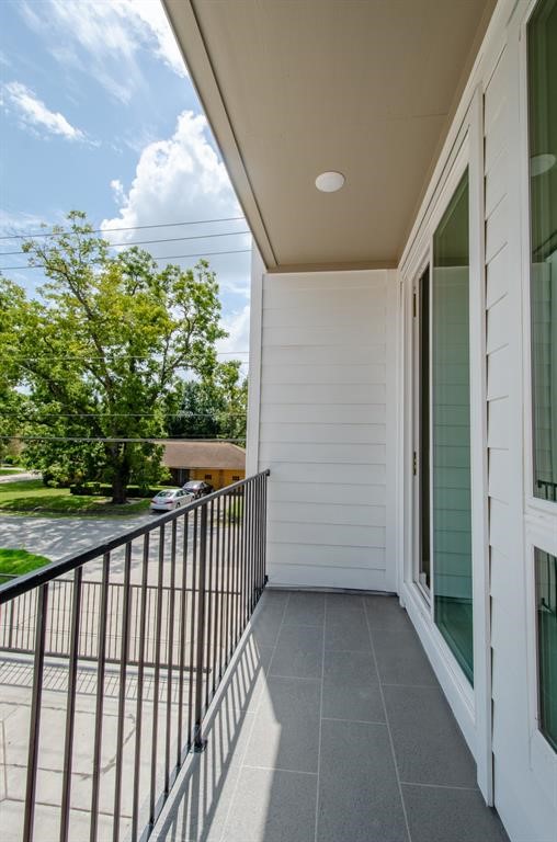4507 Whitney Park Way Property Photo 8