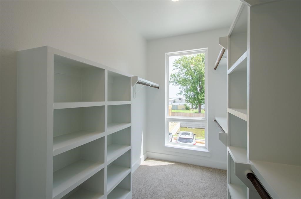 4507 Whitney Park Way Property Photo 10