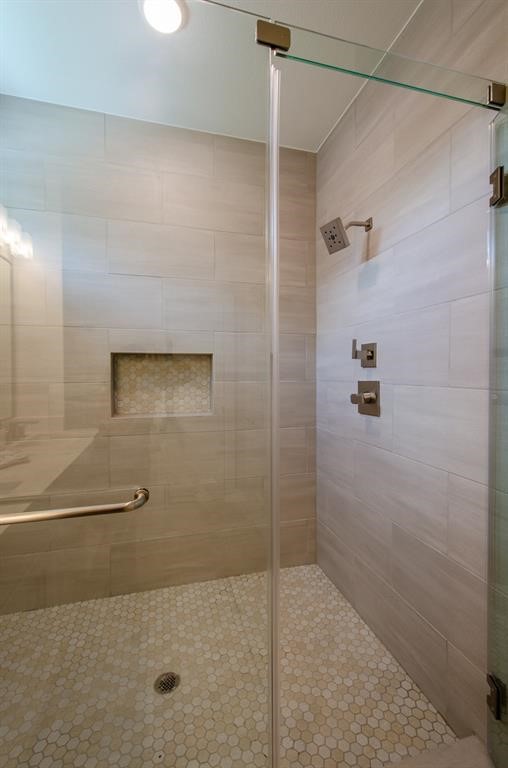 4507 Whitney Park Way Property Photo 12