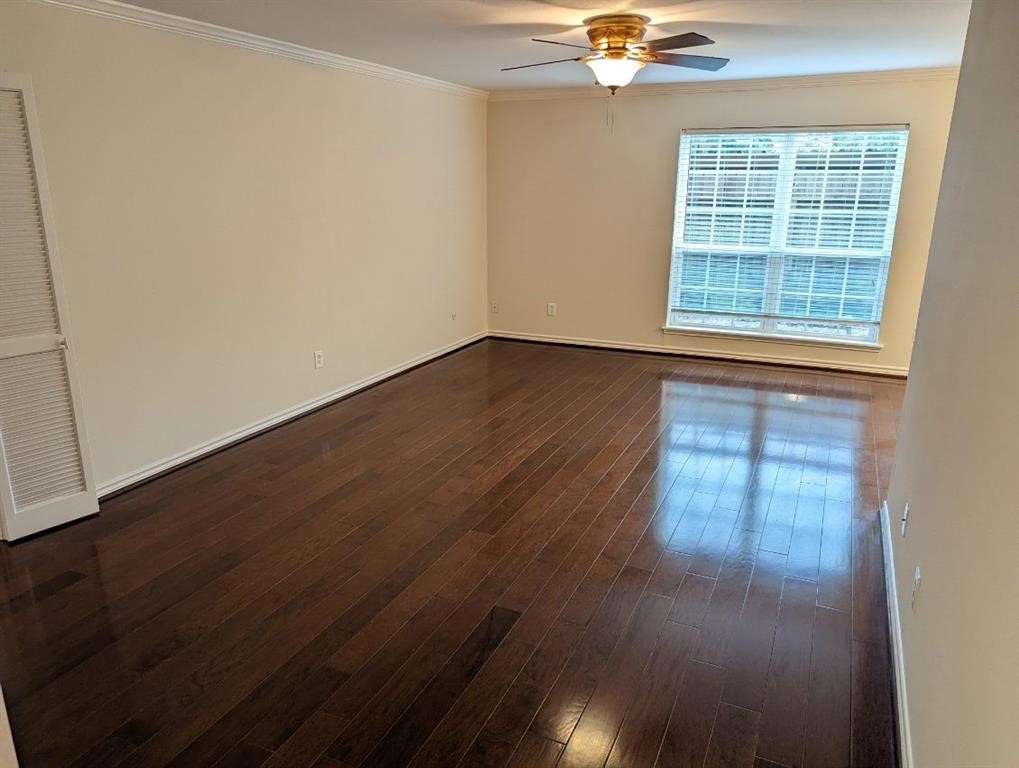 355 N Post Oak Lane 638 Property Photo 3