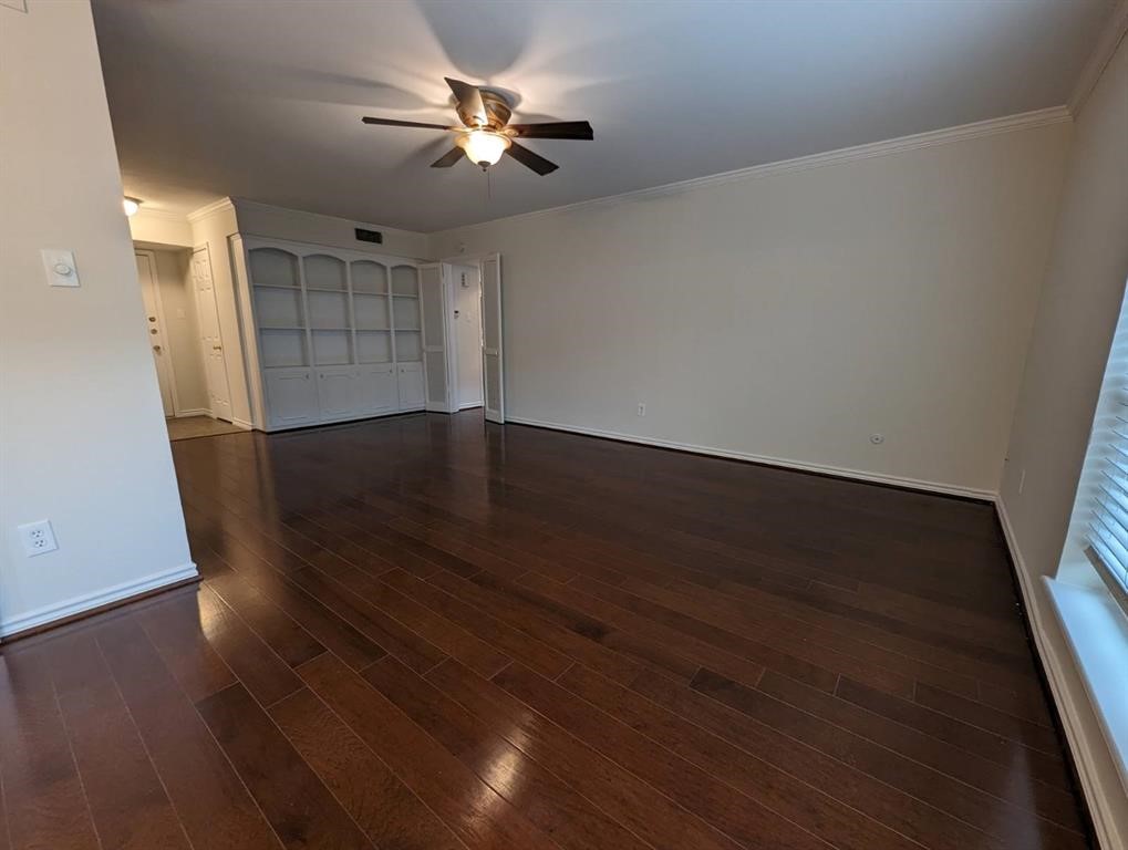 355 N Post Oak Lane 638 Property Photo 6