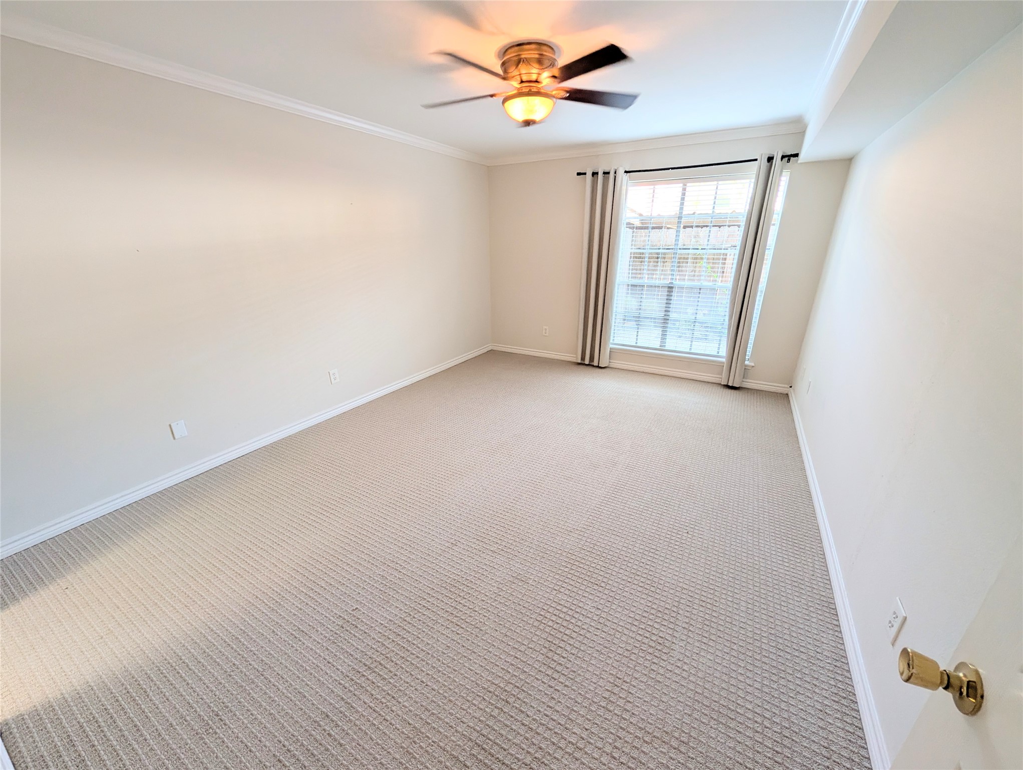 355 N Post Oak Lane 638 Property Photo 18