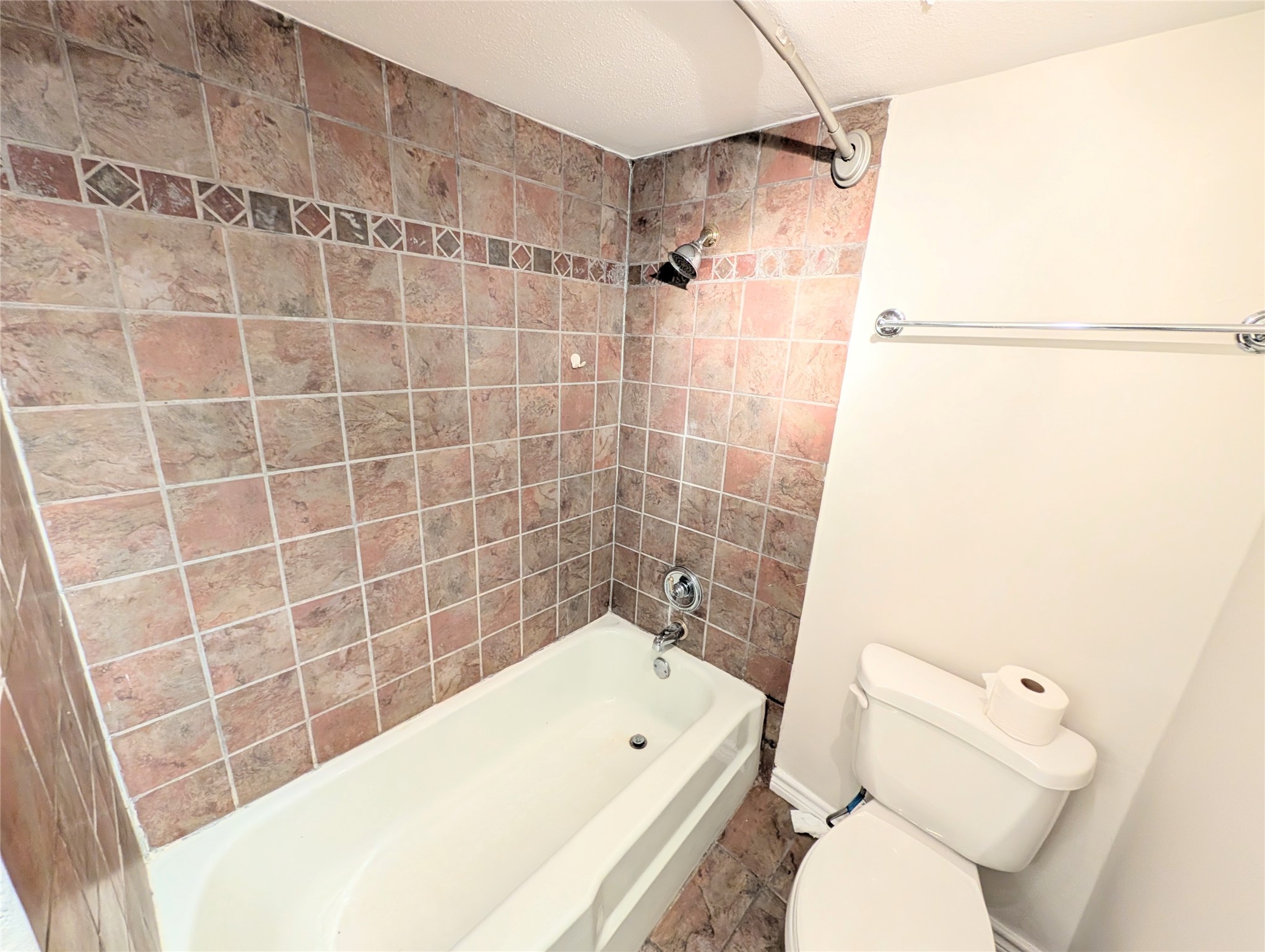 355 N Post Oak Lane 638 Property Photo 22