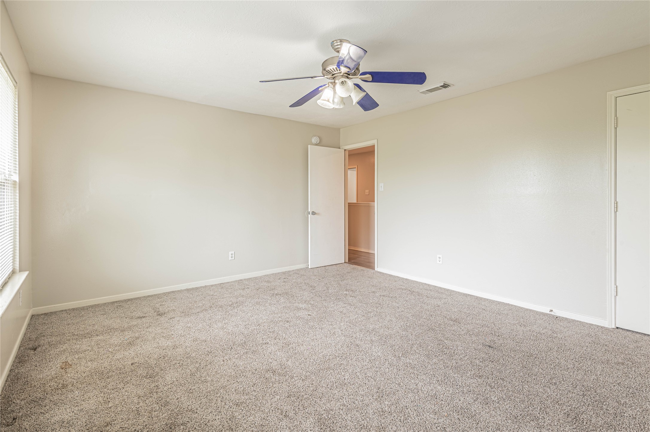 22522 Heather Way Court Property Photo 7