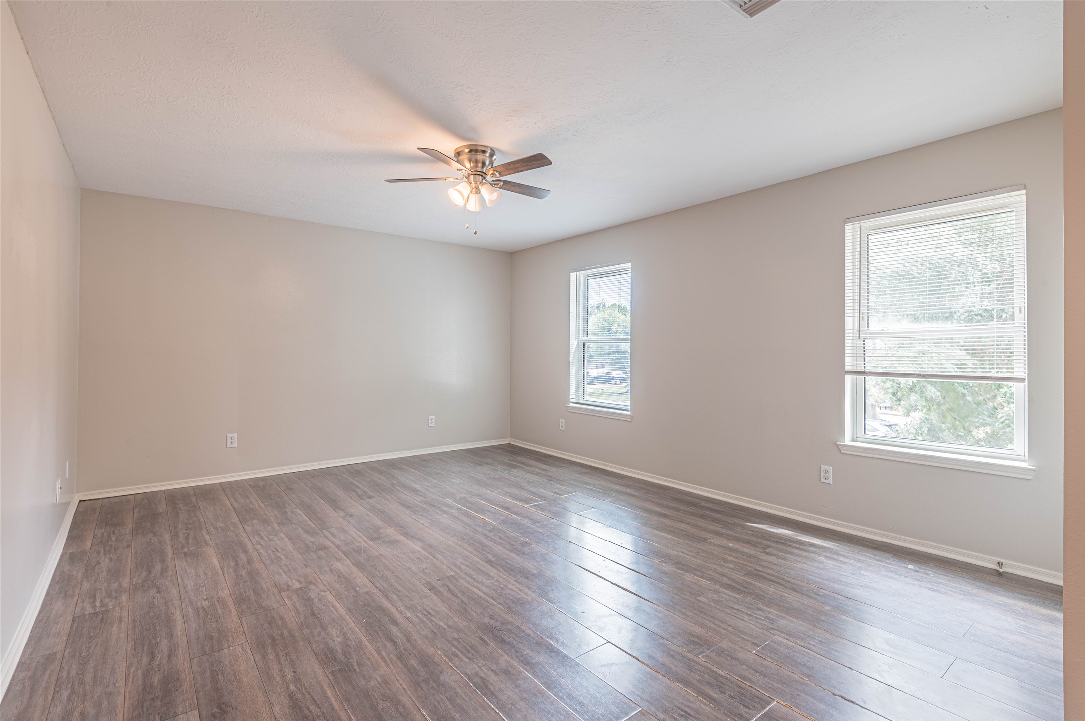 22522 Heather Way Court Property Photo 10