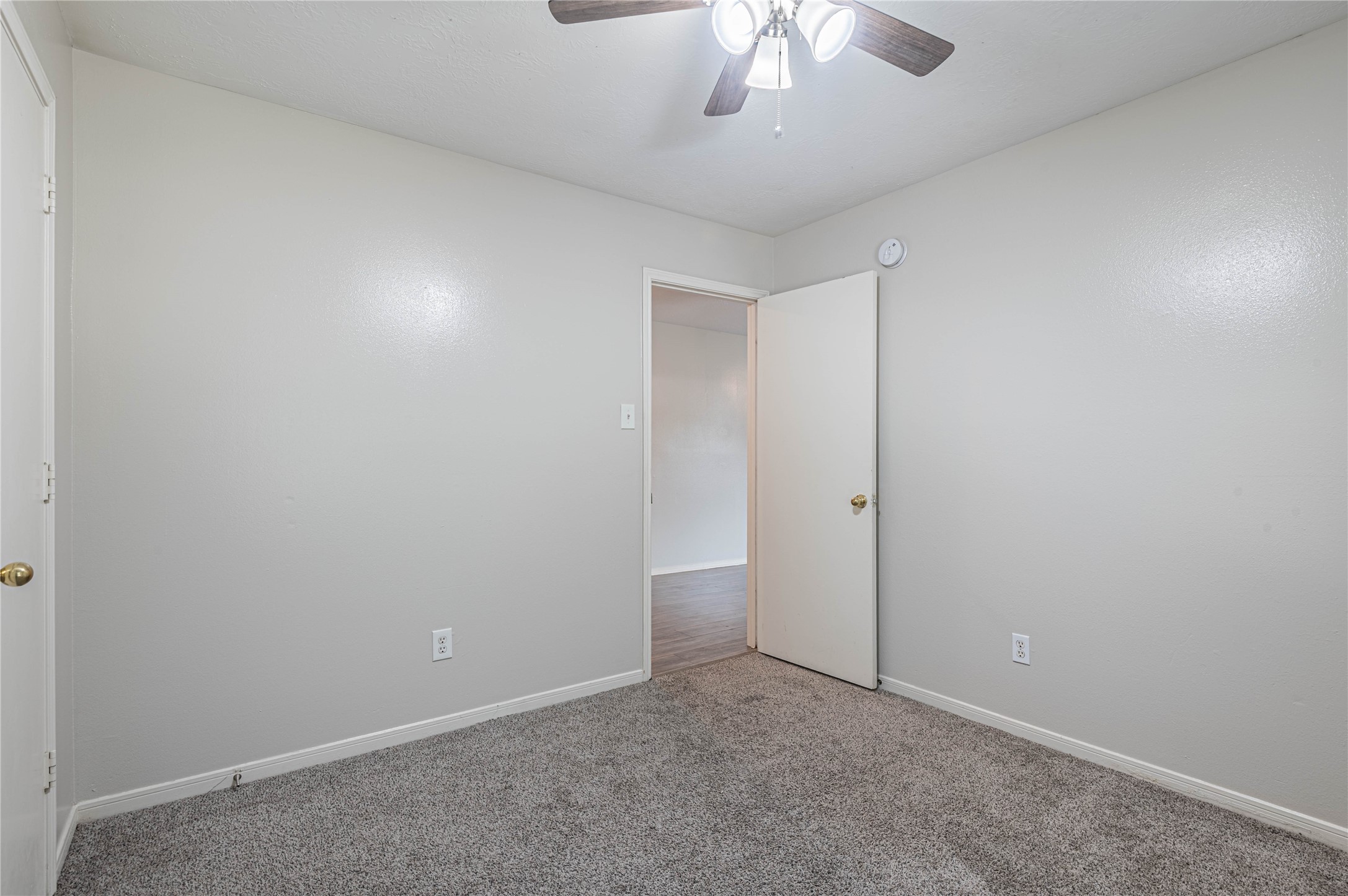 22522 Heather Way Court Property Photo 11