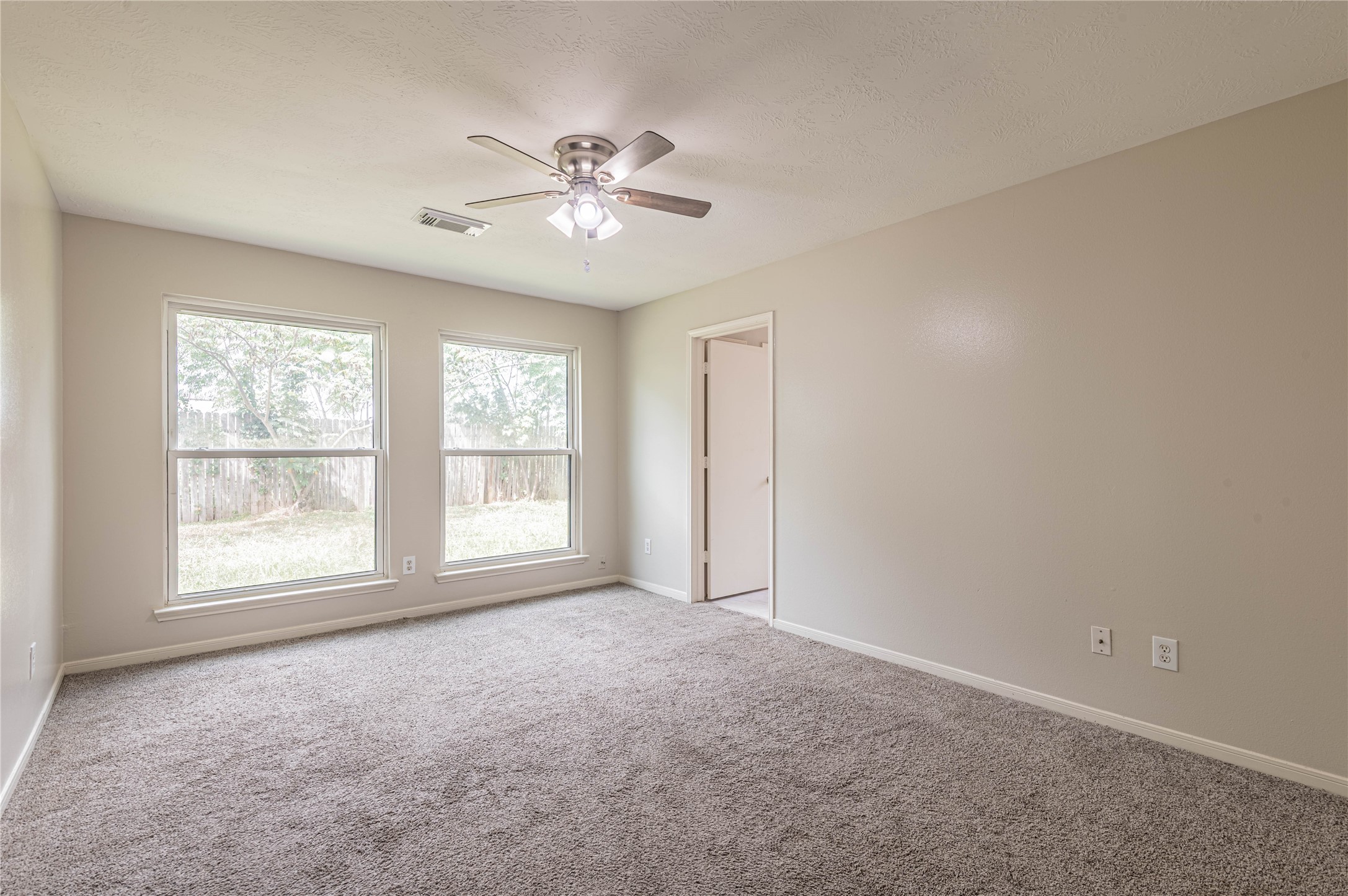 22522 Heather Way Court Property Photo 14