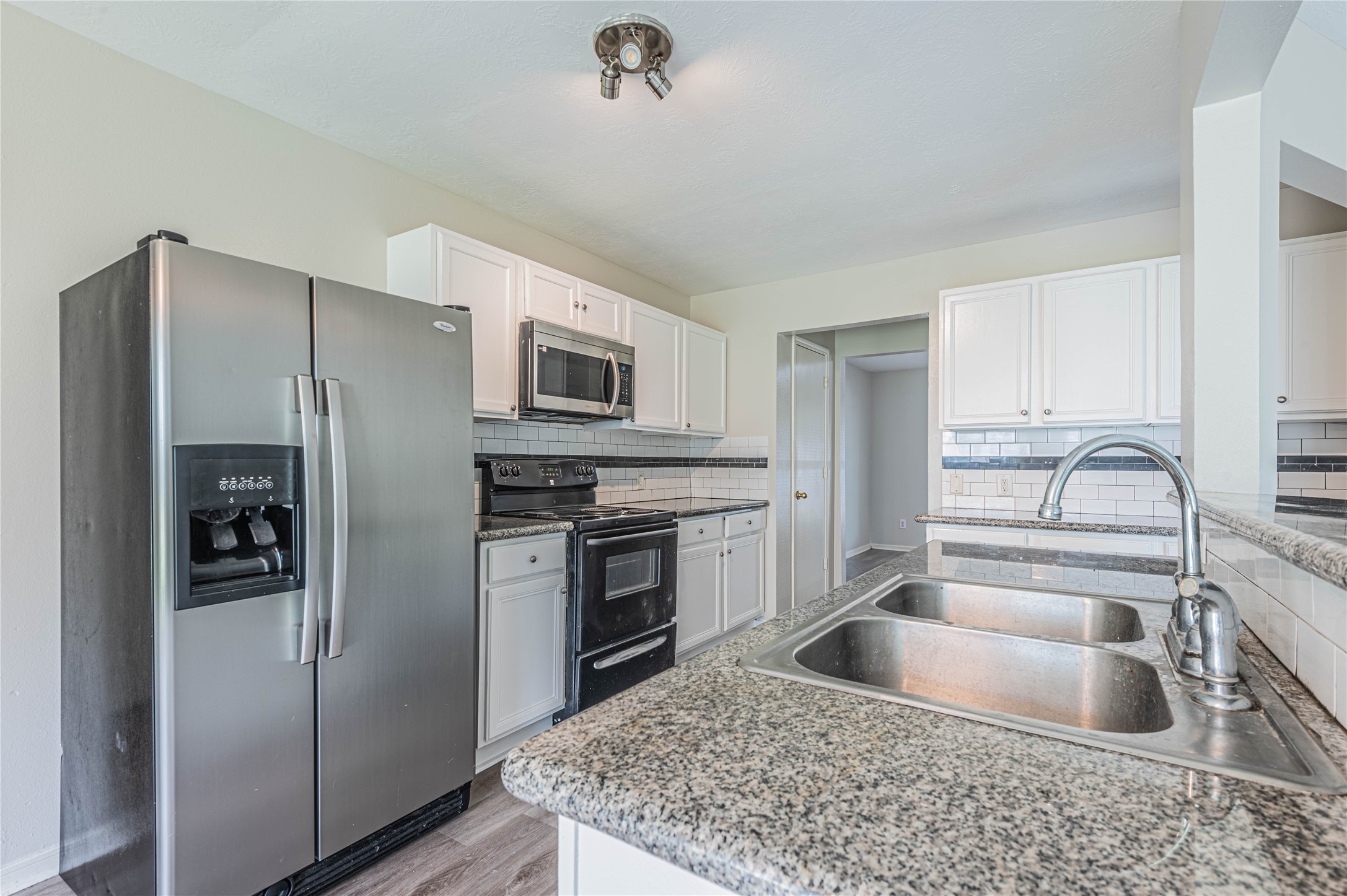 22522 Heather Way Court Property Photo 16