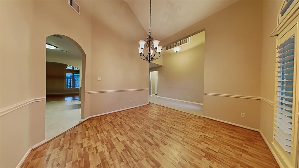 2114 Winding Hollow Drive Property Photo 6