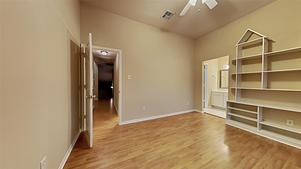 2114 Winding Hollow Drive Property Photo 18