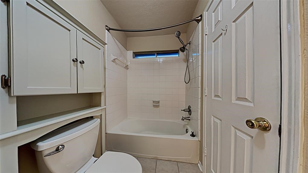 2114 Winding Hollow Drive Property Photo 20