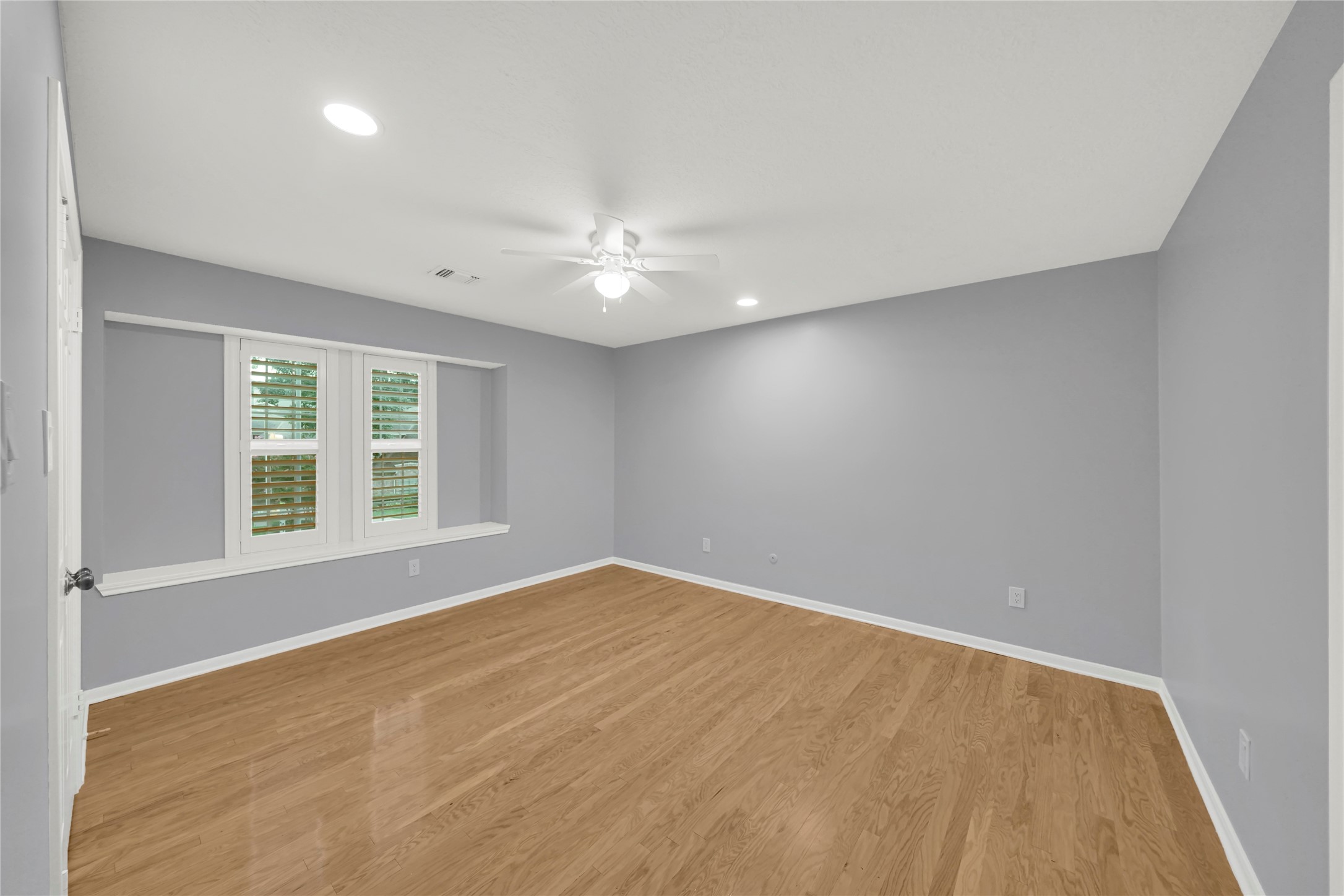 16111 Maplehurst Drive Property Photo 11
