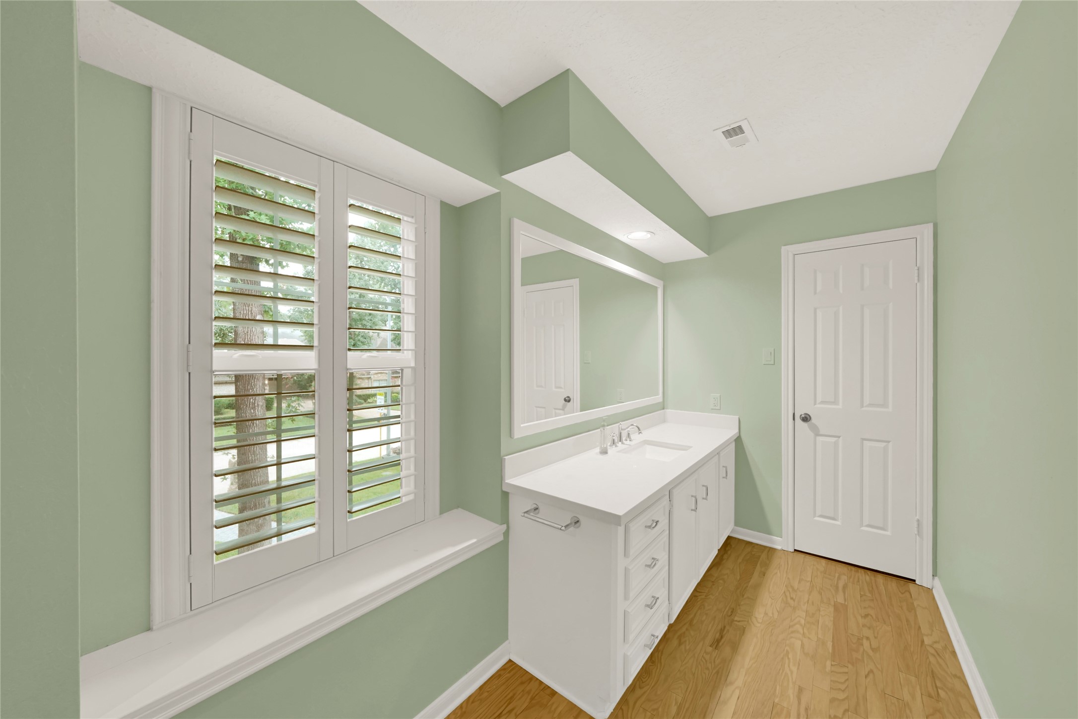 16111 Maplehurst Drive Property Photo 17