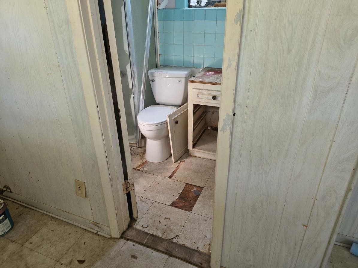 2934 Morris Street Property Photo 5