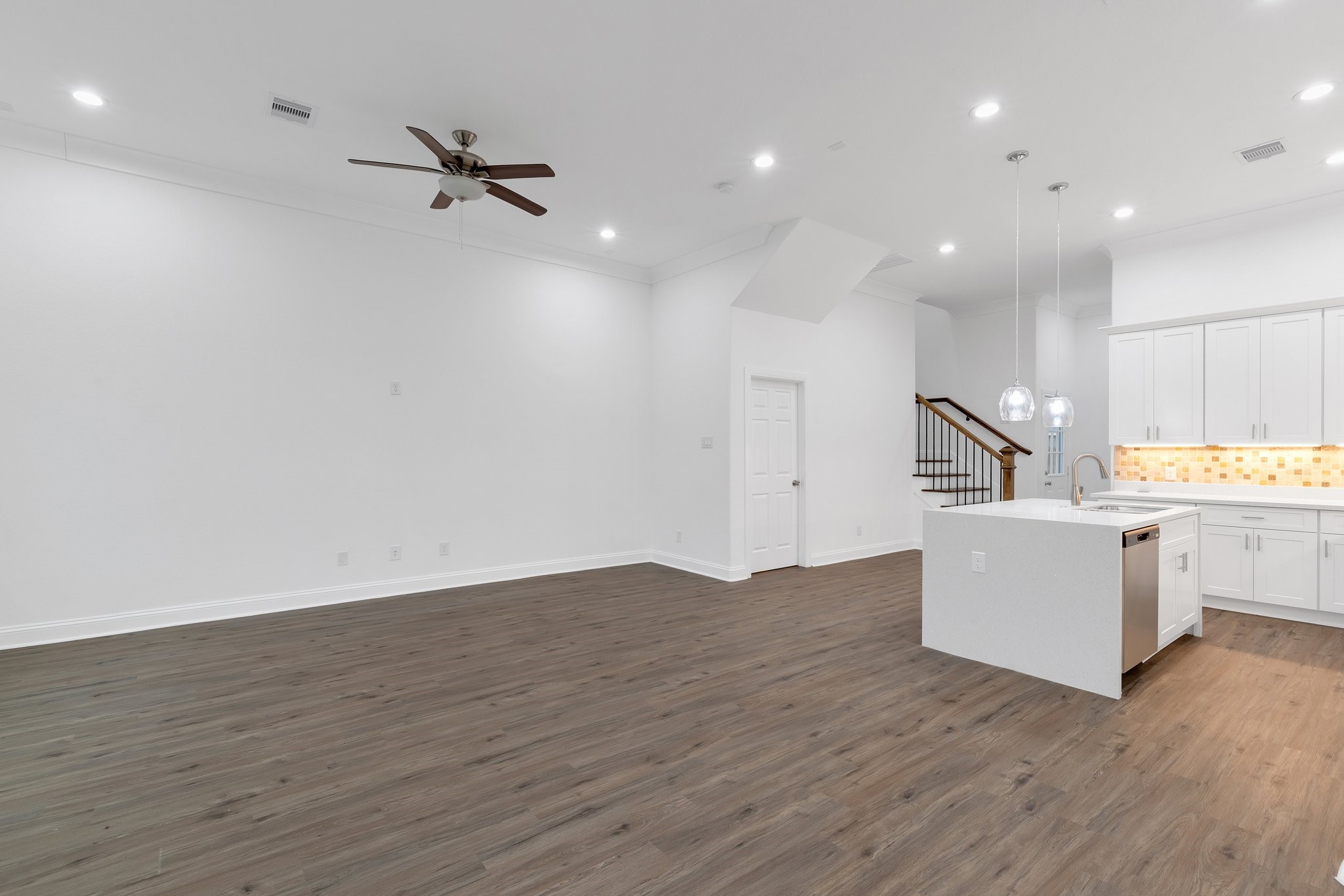 7315 Iwo Jima Road B Property Photo 9