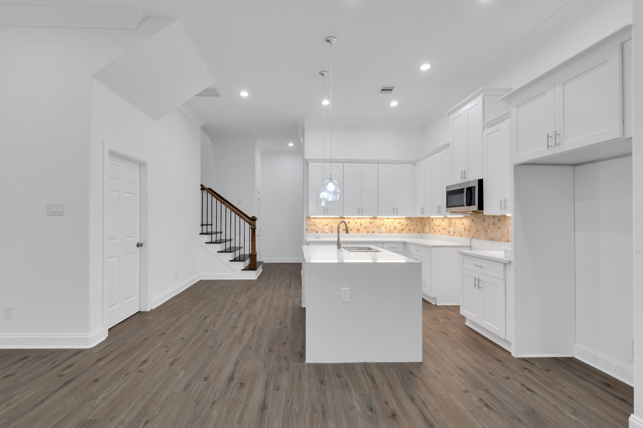 7315 Iwo Jima Road B Property Photo 12