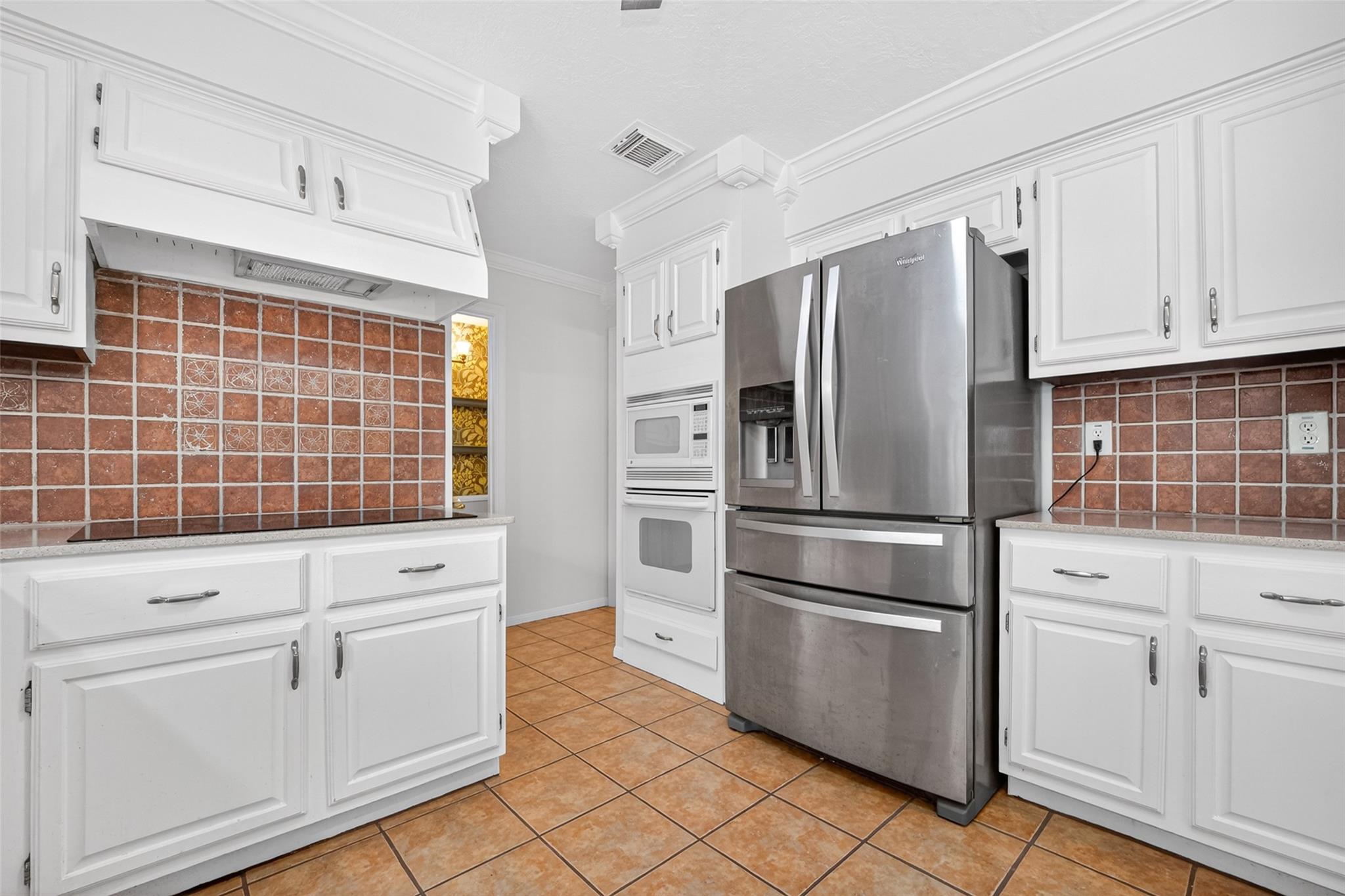 15806 Imperial Falls Court Property Photo 18