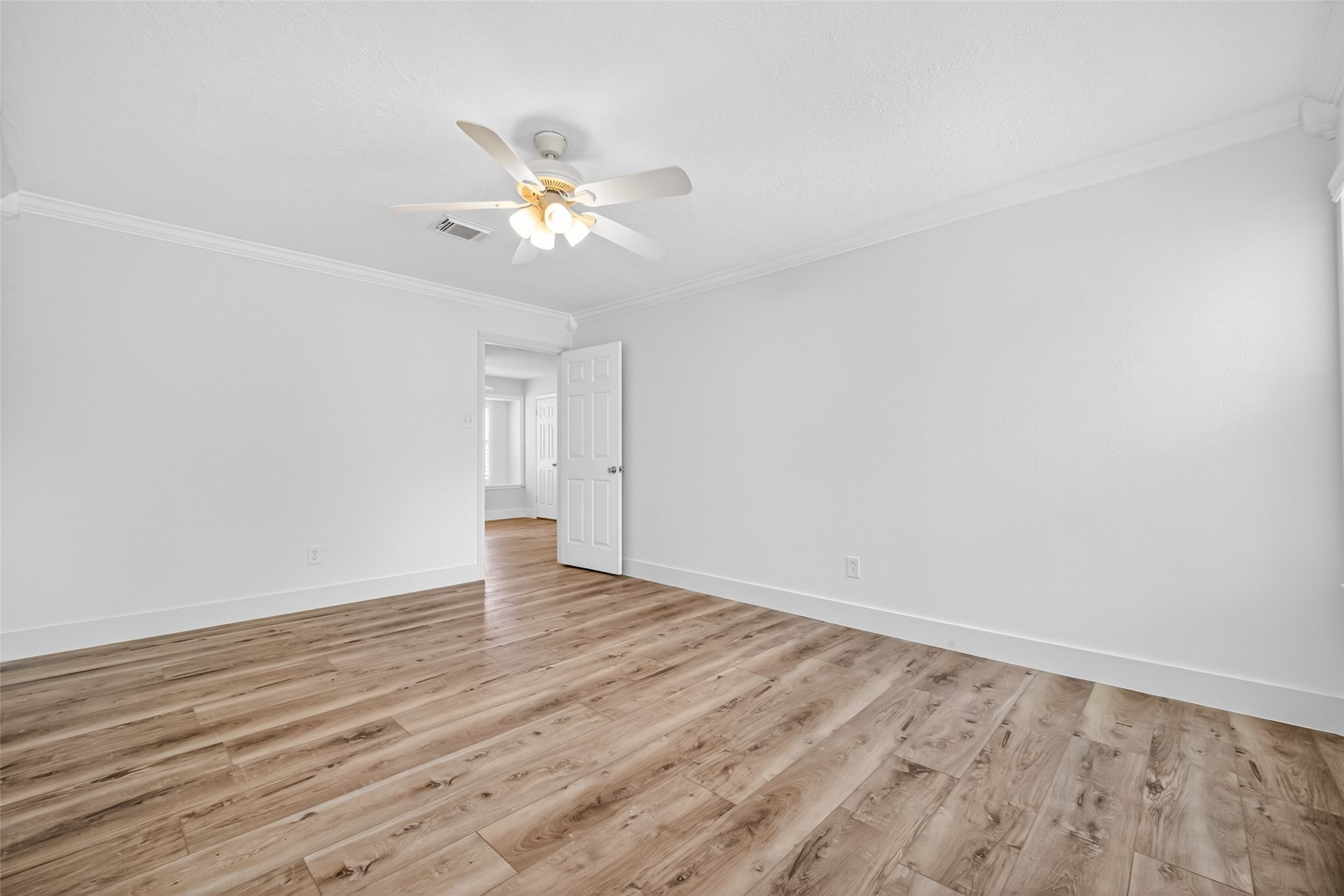 15806 Imperial Falls Court Property Photo 27