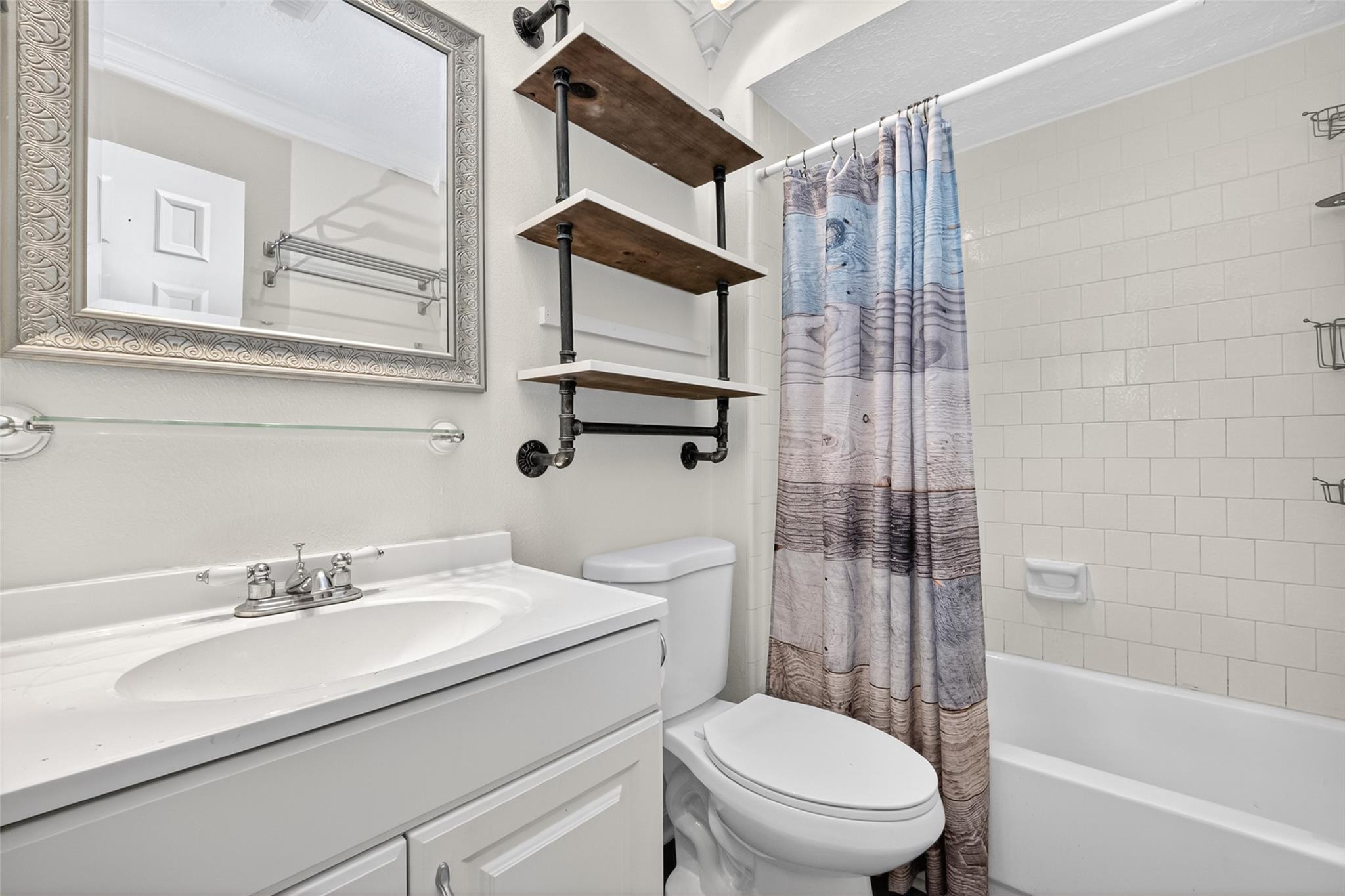 15806 Imperial Falls Court Property Photo 35