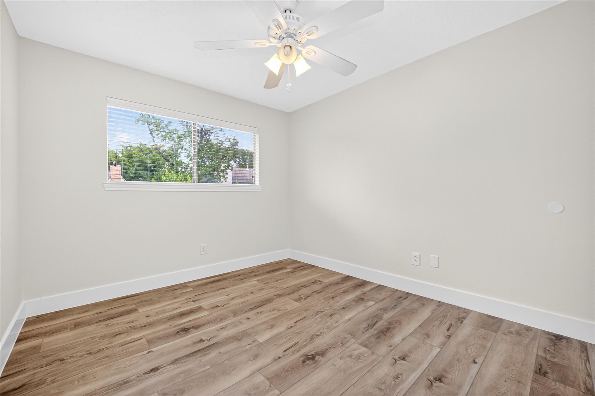 15806 Imperial Falls Court Property Photo 36