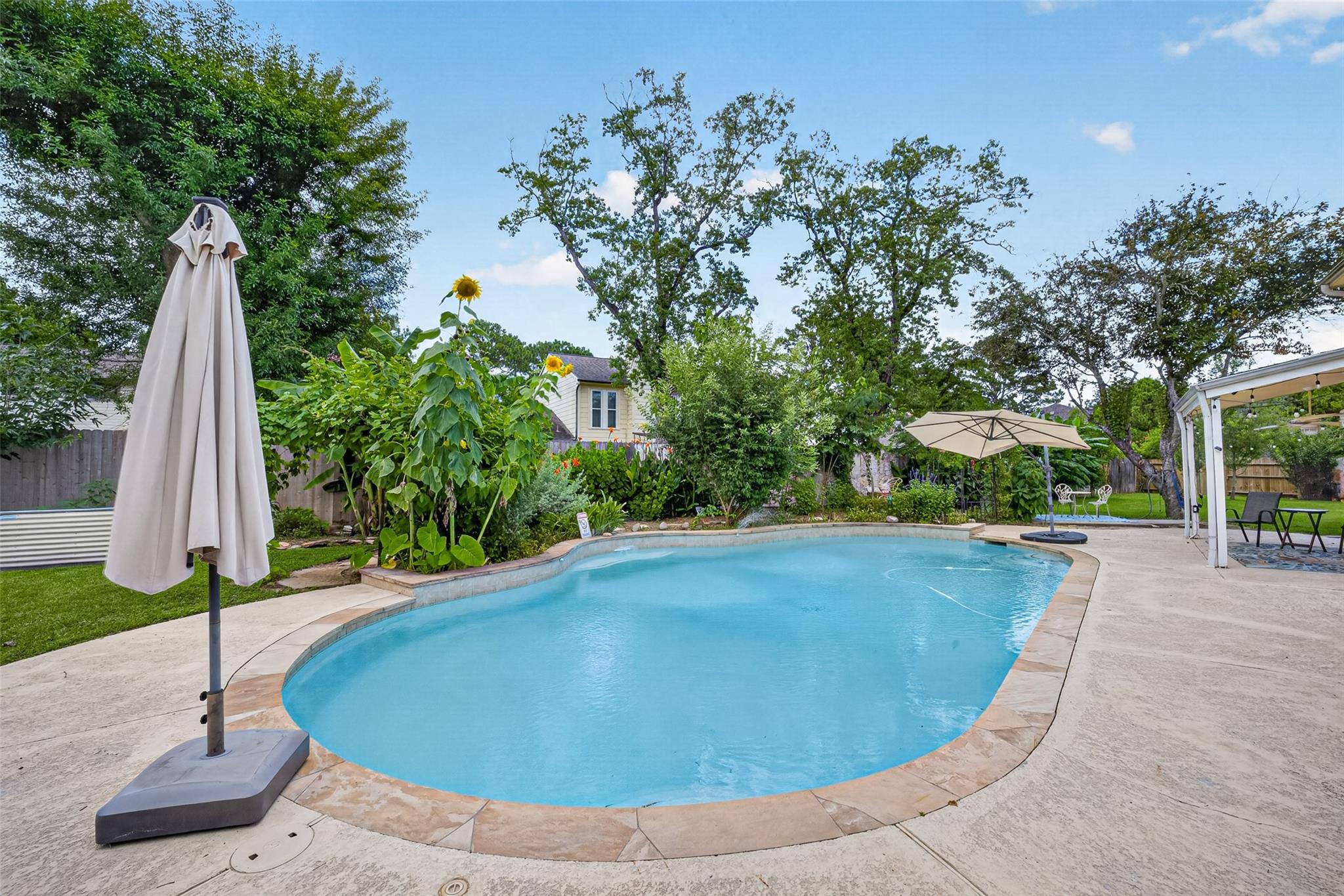 15806 Imperial Falls Court Property Photo 41