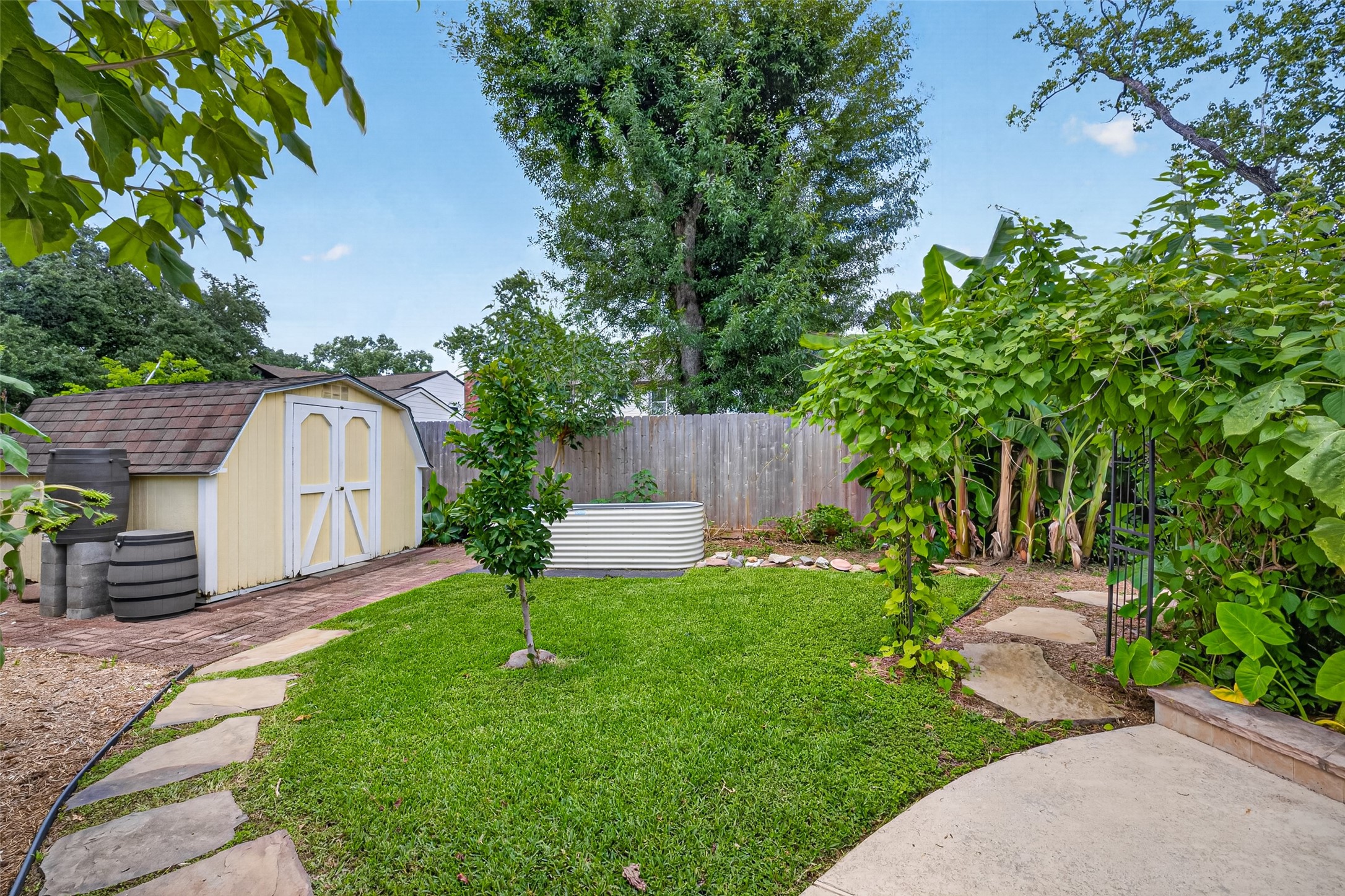 15806 Imperial Falls Court Property Photo 44