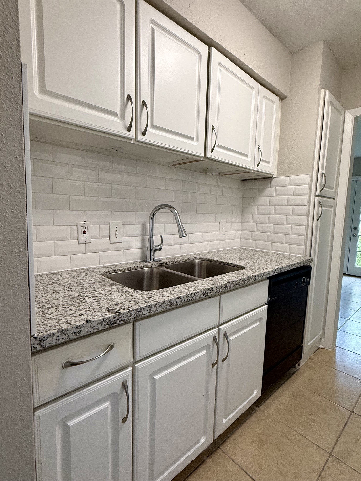 1518 Wirt Road 6 Property Photo 5