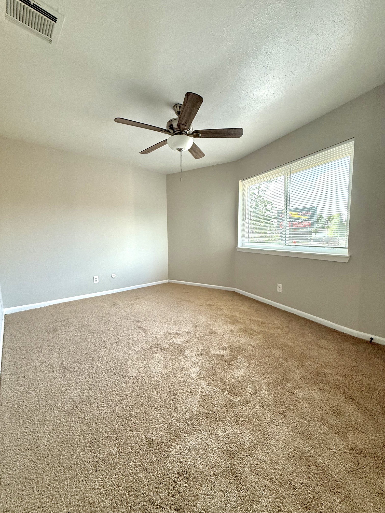 1518 Wirt Road 6 Property Photo 13