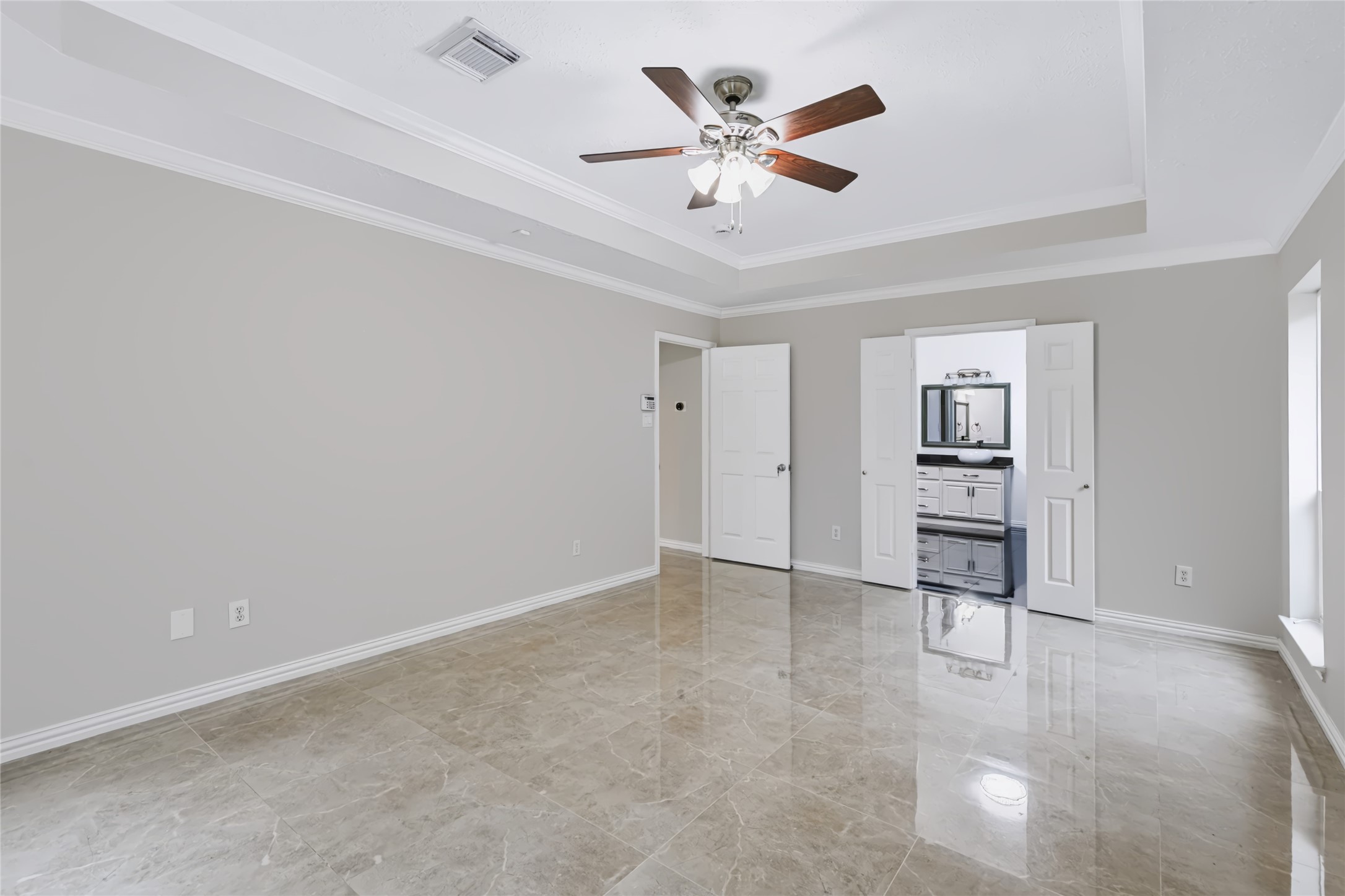 21515 Santa Clara Drive Property Photo 15