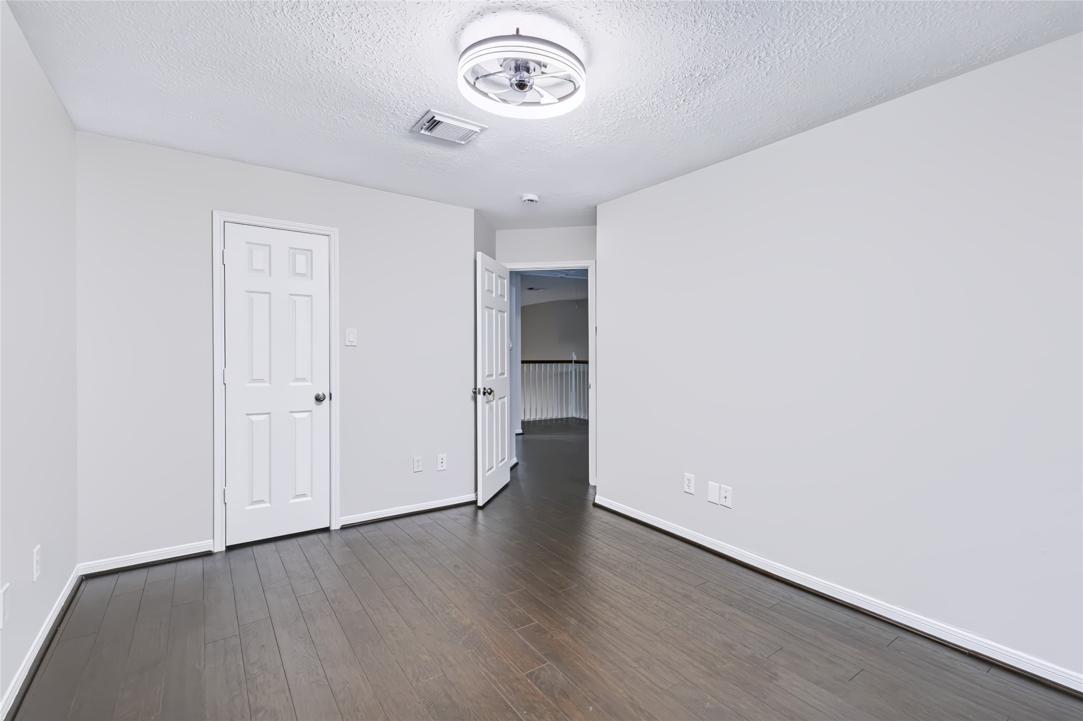 21515 Santa Clara Drive Property Photo 19