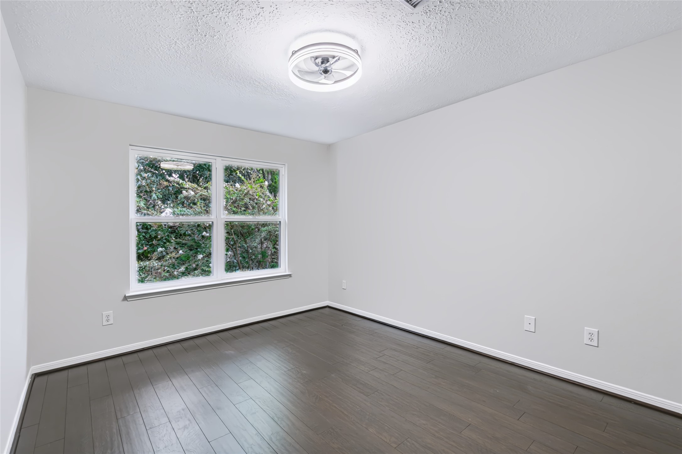 21515 Santa Clara Drive Property Photo 20