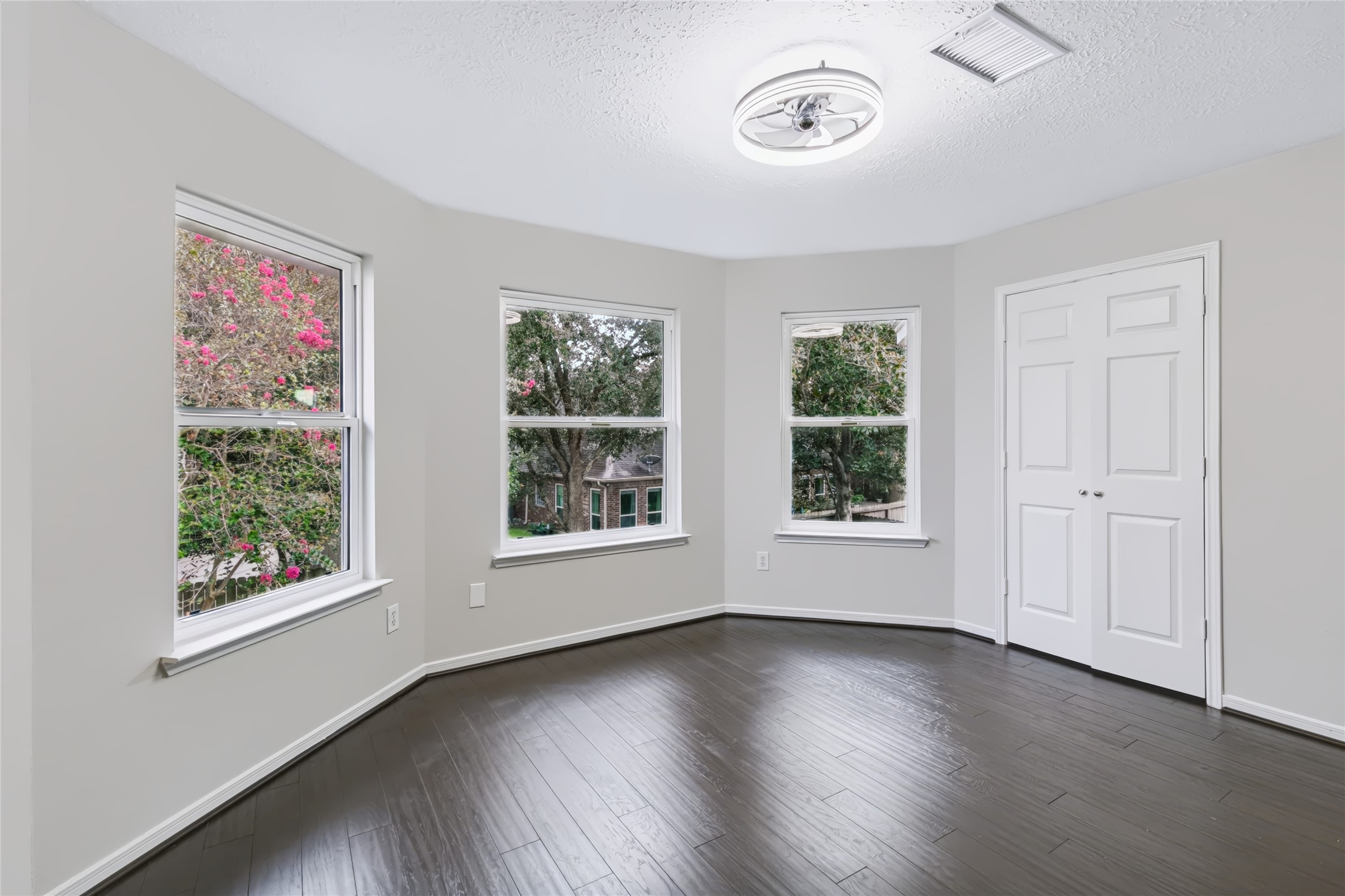 21515 Santa Clara Drive Property Photo 25