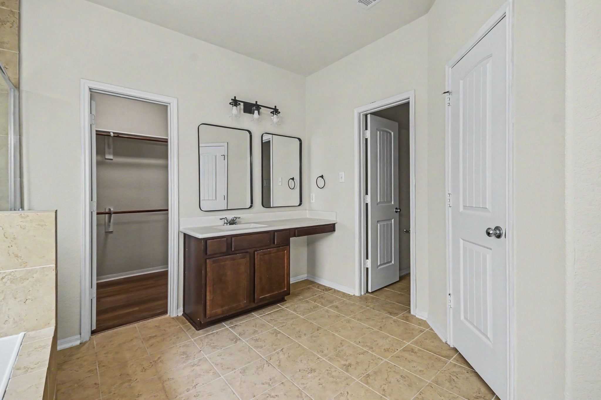 1439 Barras Street Property Photo 43