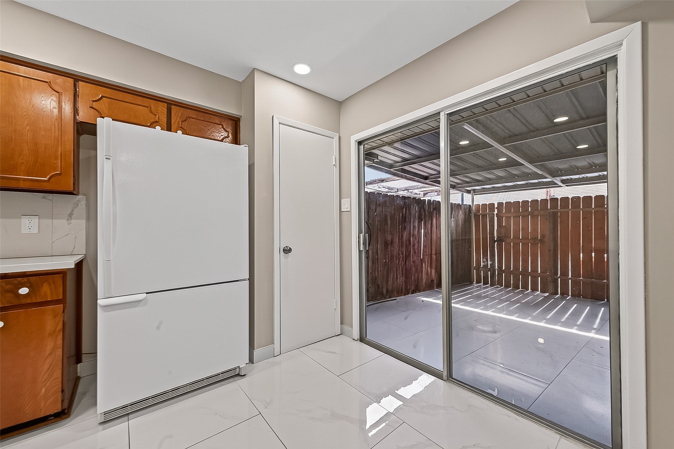 6649 De Moss Drive 649 Property Photo 20