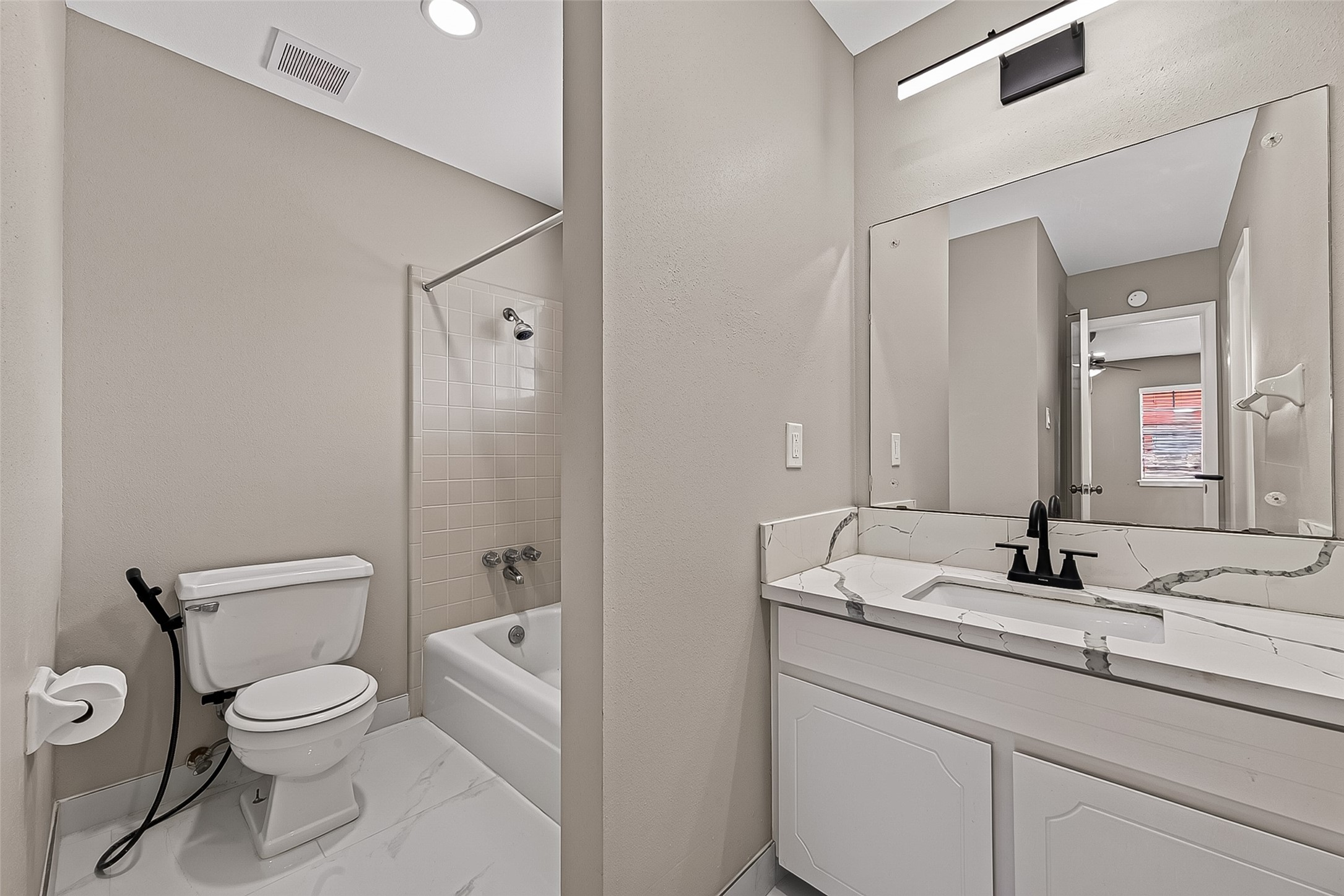 6649 De Moss Drive 649 Property Photo 29