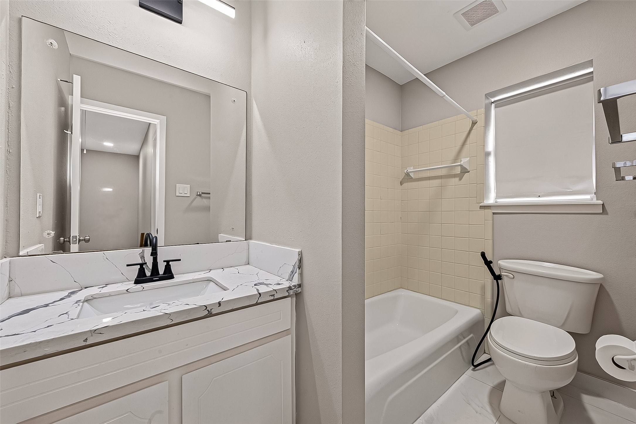 6649 De Moss Drive 649 Property Photo 38